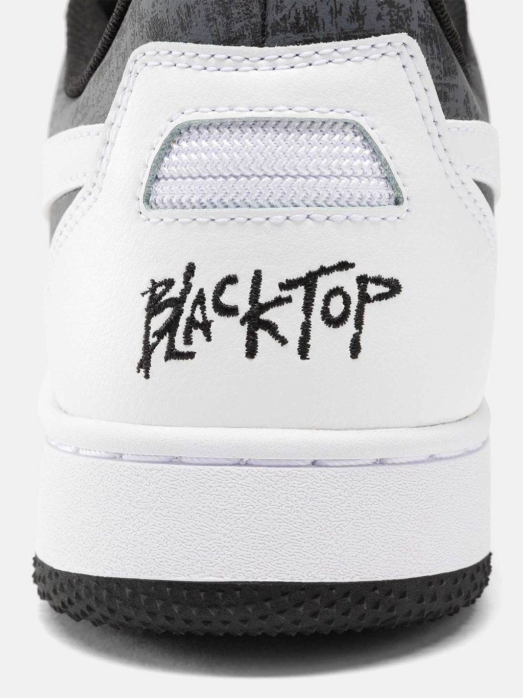 REEBOK Обувки BB 4000 II