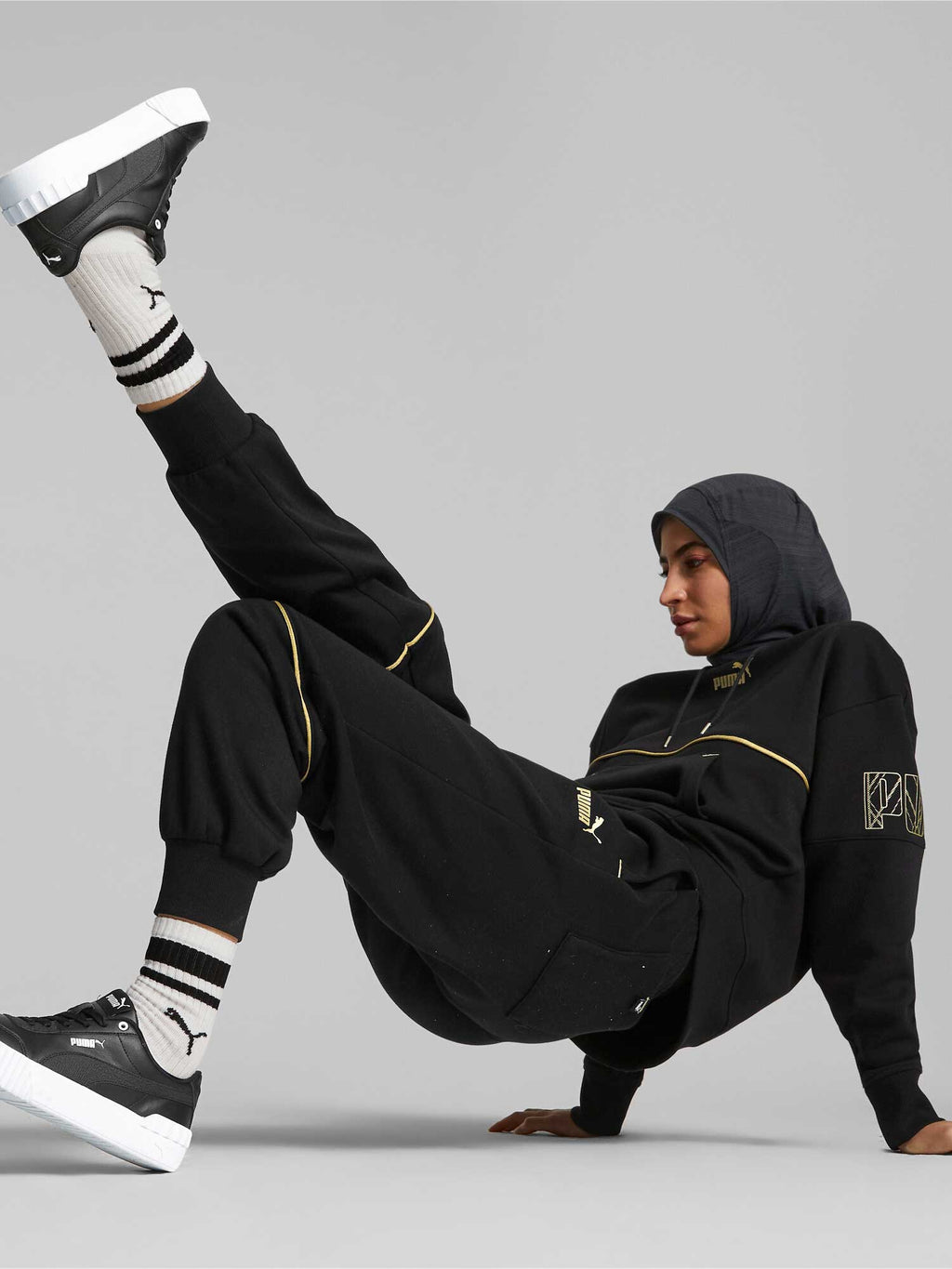 PUMA Спортно долнище Power Deco Glam High-Waist