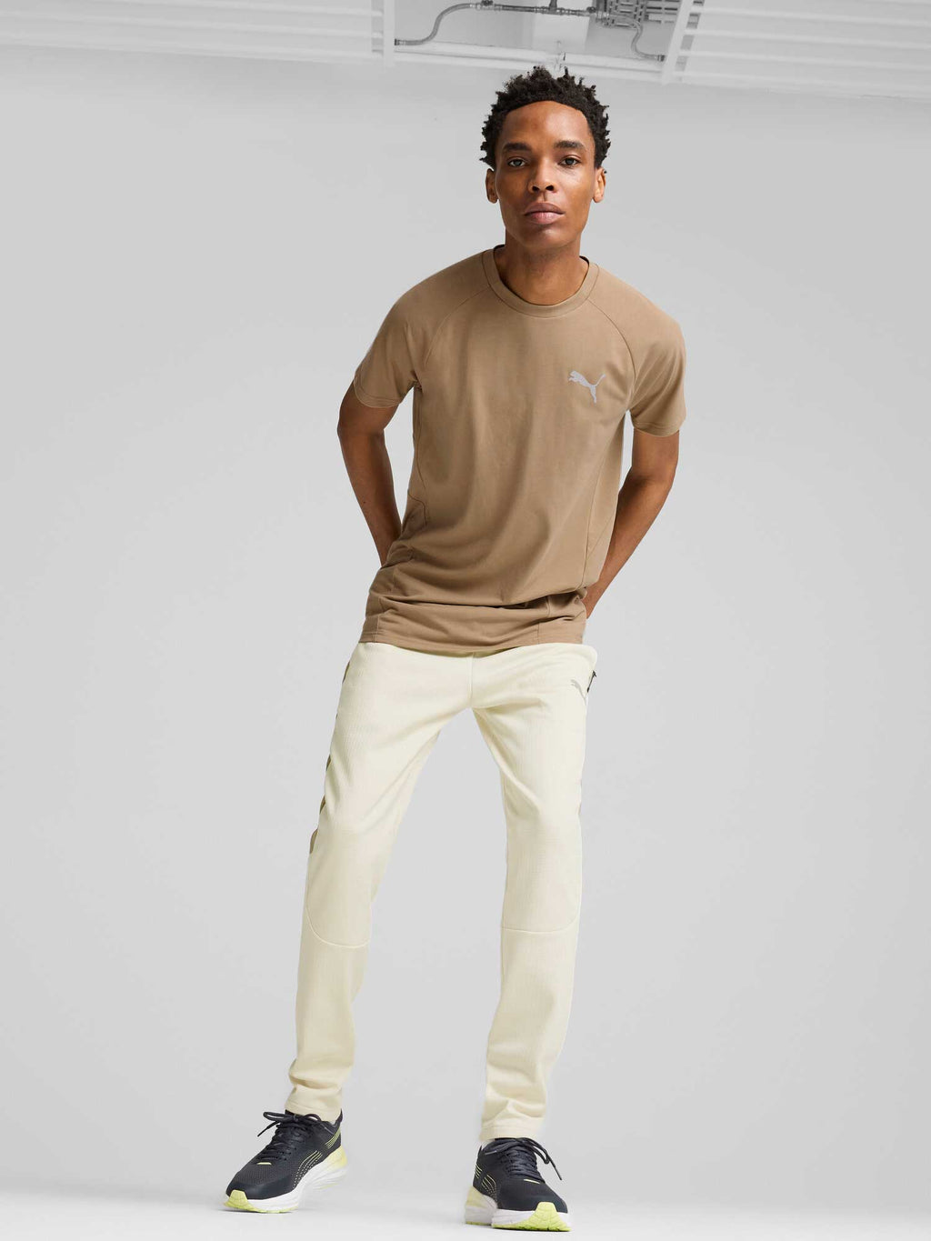 PUMA Спортно долнище EVOSTRIPE Warm Pants DK