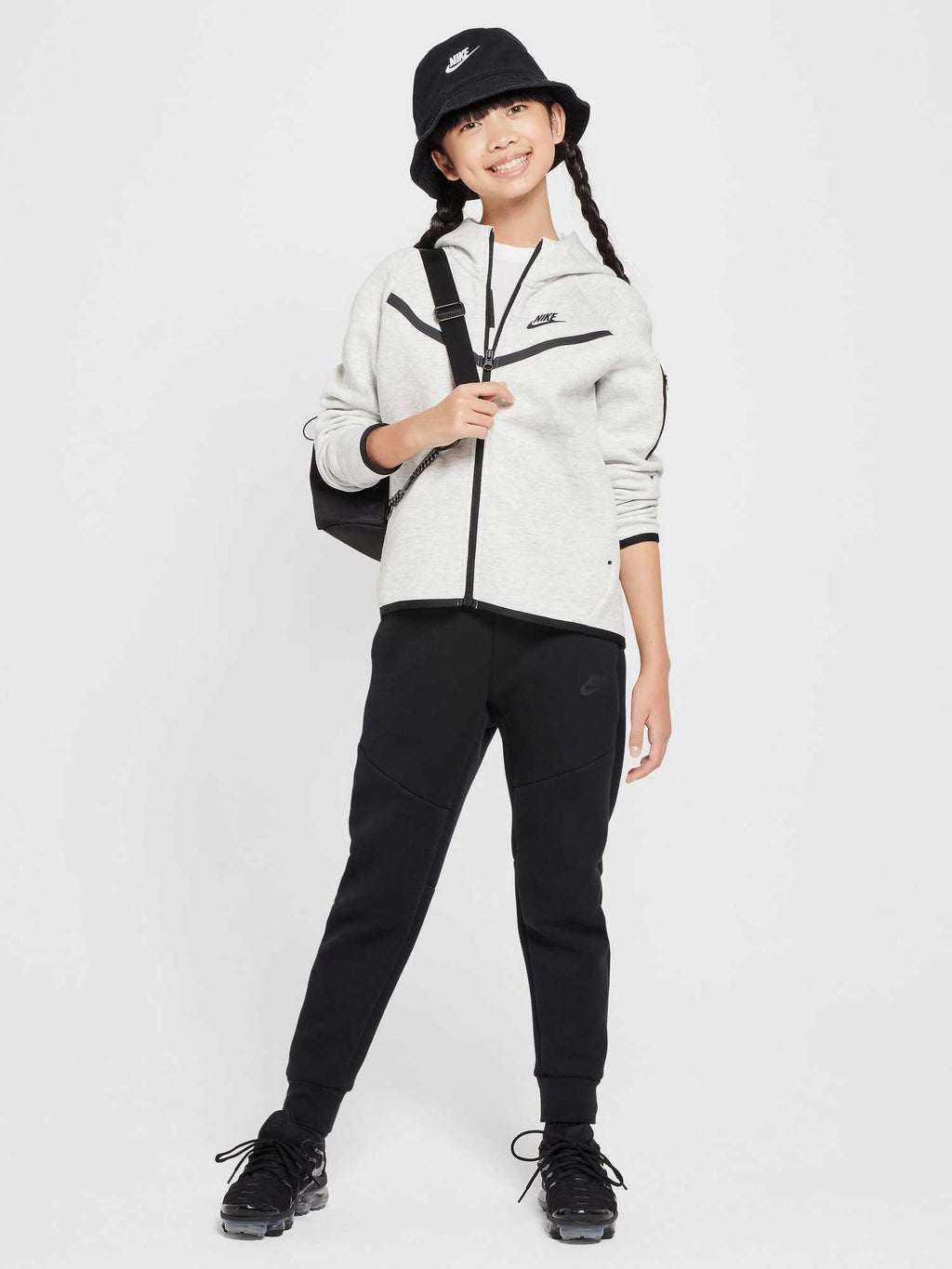 NIKE Суитшърт G NSW TCH FLC HD FZ LS - PD