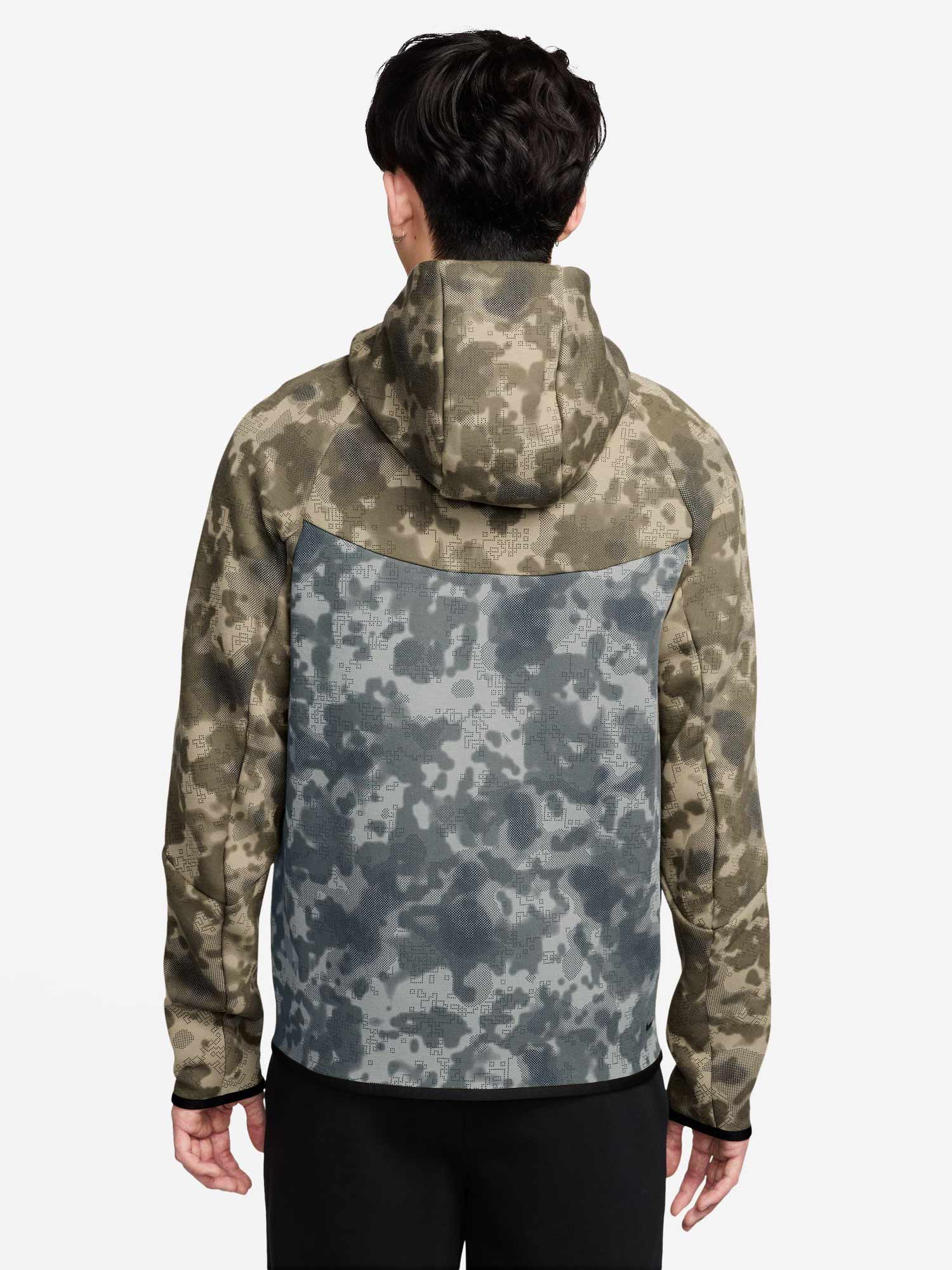 NIKE Суитшърт M NK TECH FLC WR FZ JKT CAMO