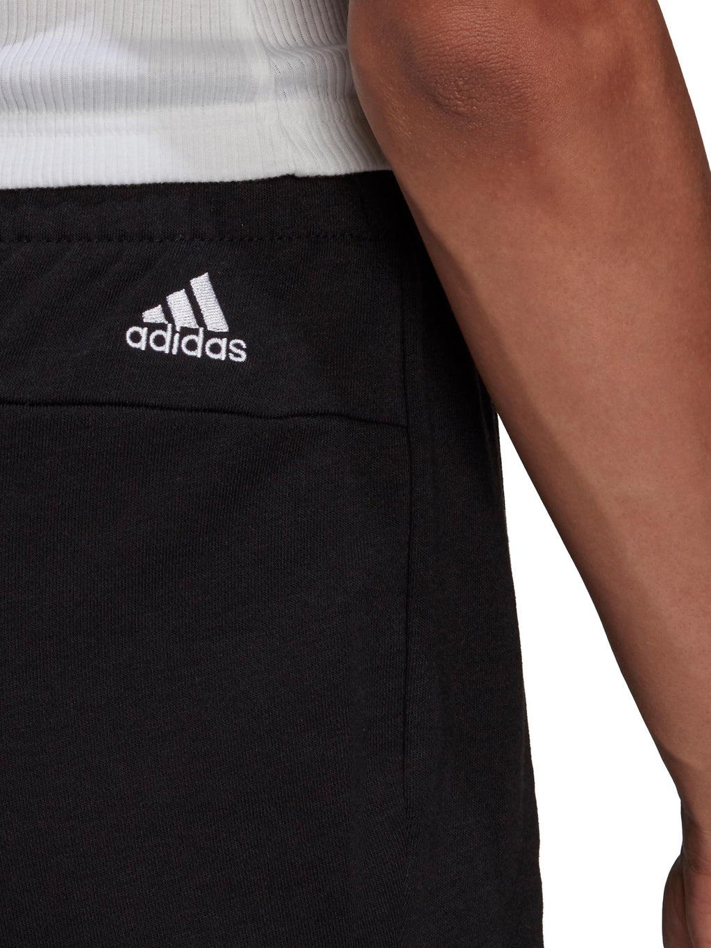 ADIDAS SPORTSWEAR Къси панталони Essentials Slim Logo
