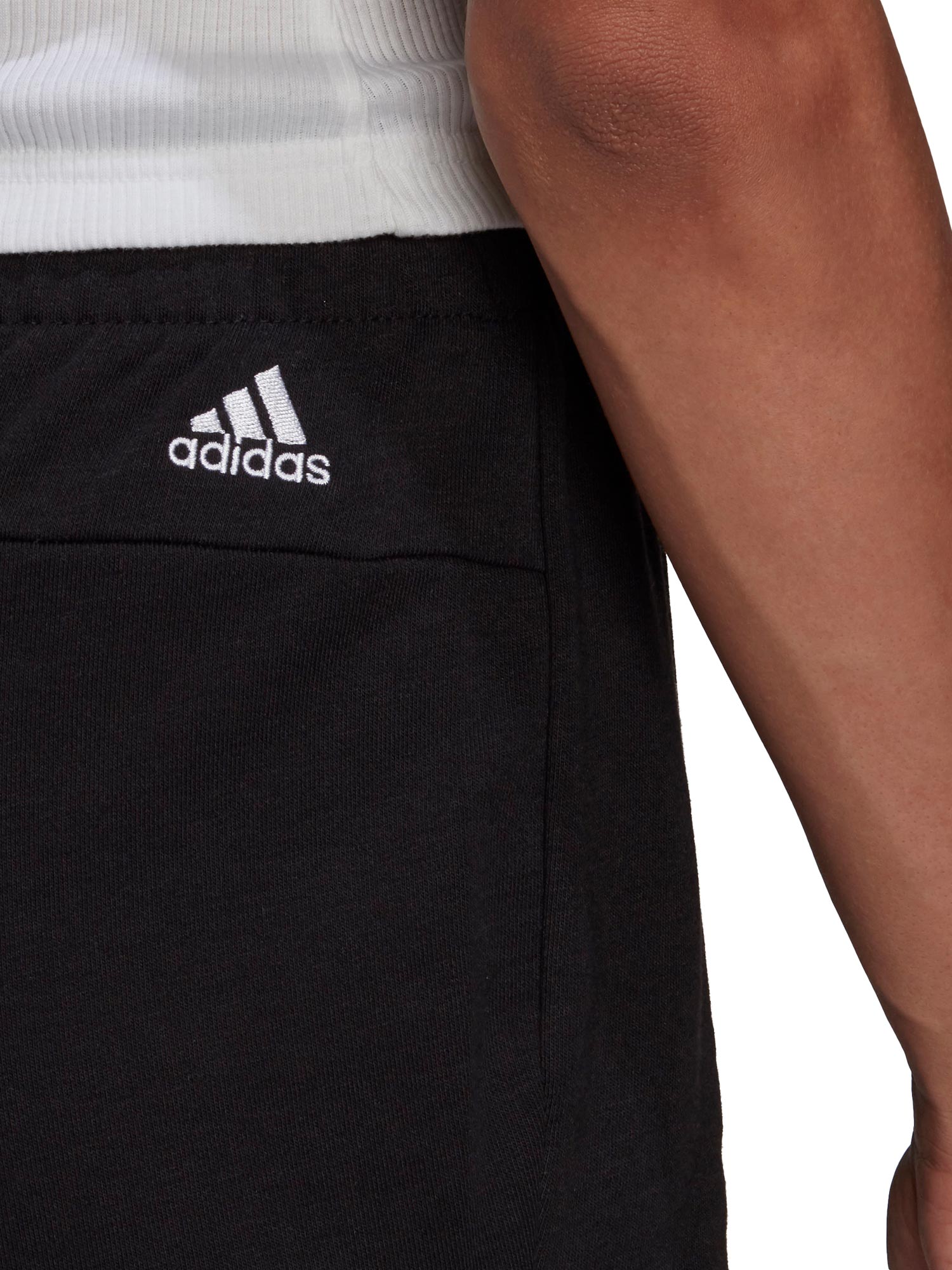 ADIDAS SPORTSWEAR Къси панталони Essentials Slim Logo