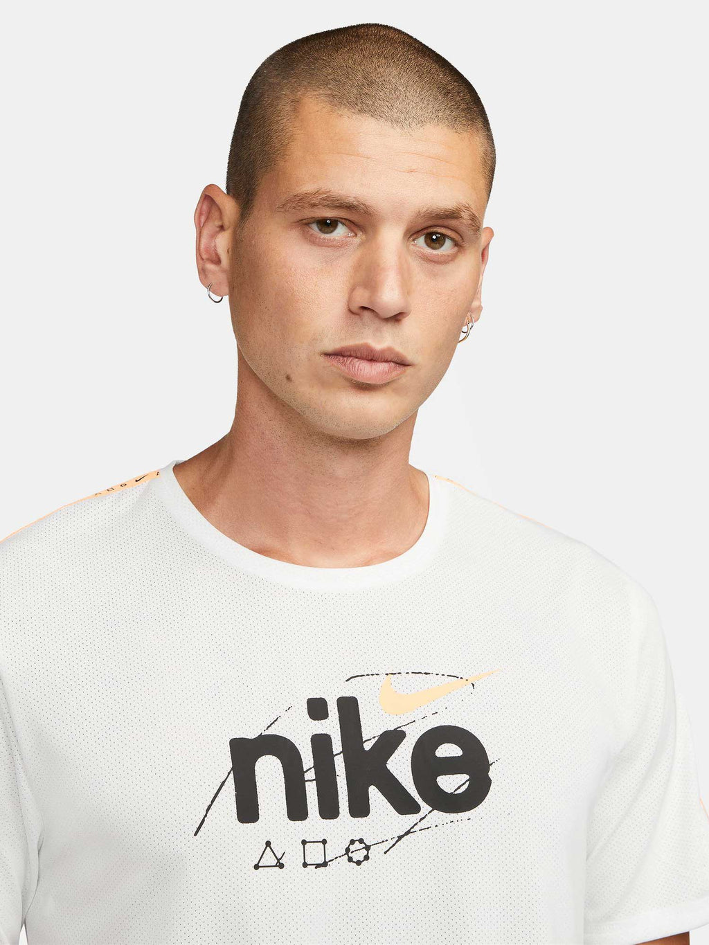 NIKE Тениска M NK DF MILER SS DYE