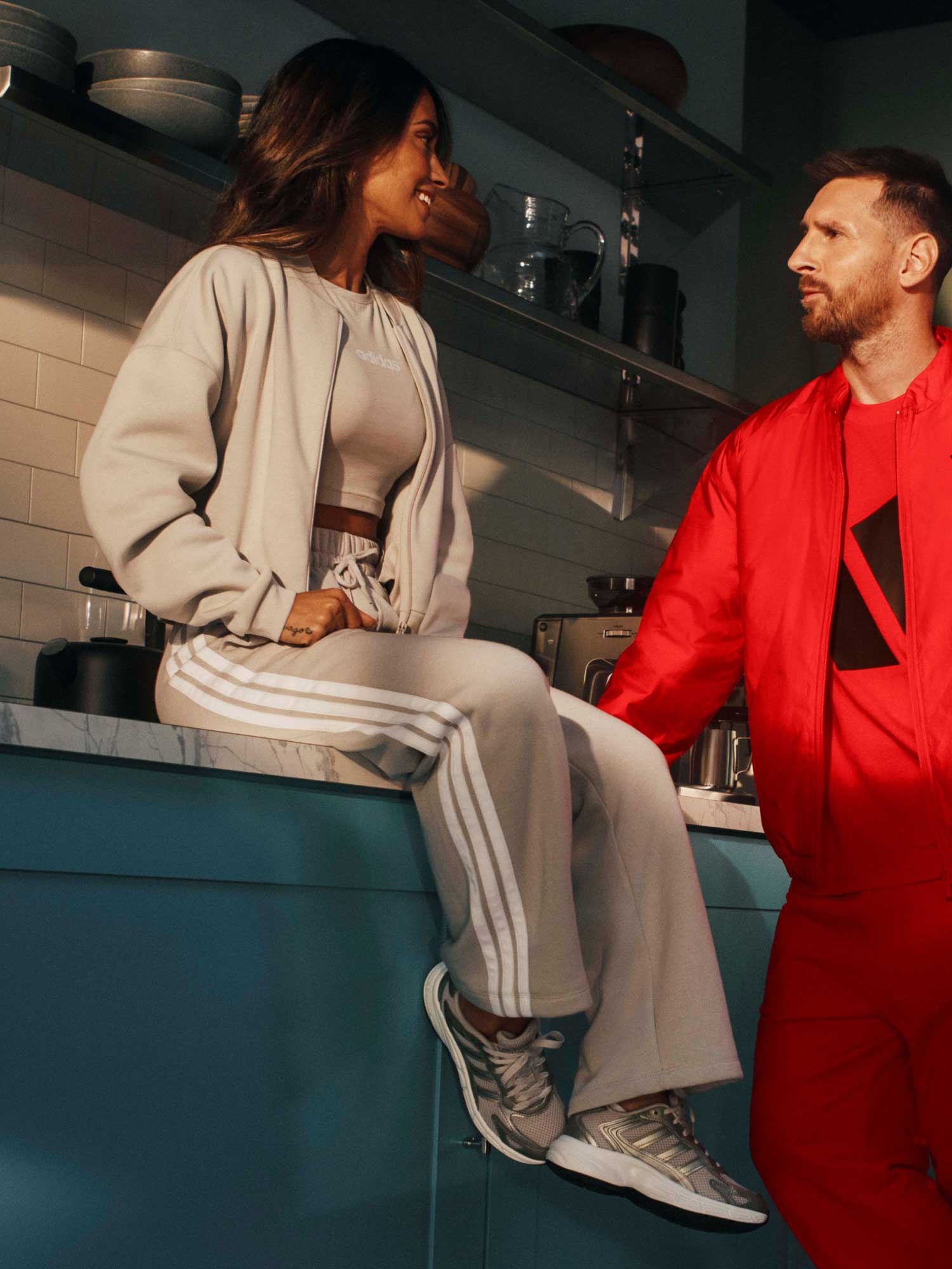 ADIDAS SPORTSWEAR Спортно горнище Essentials Contemporary Logo