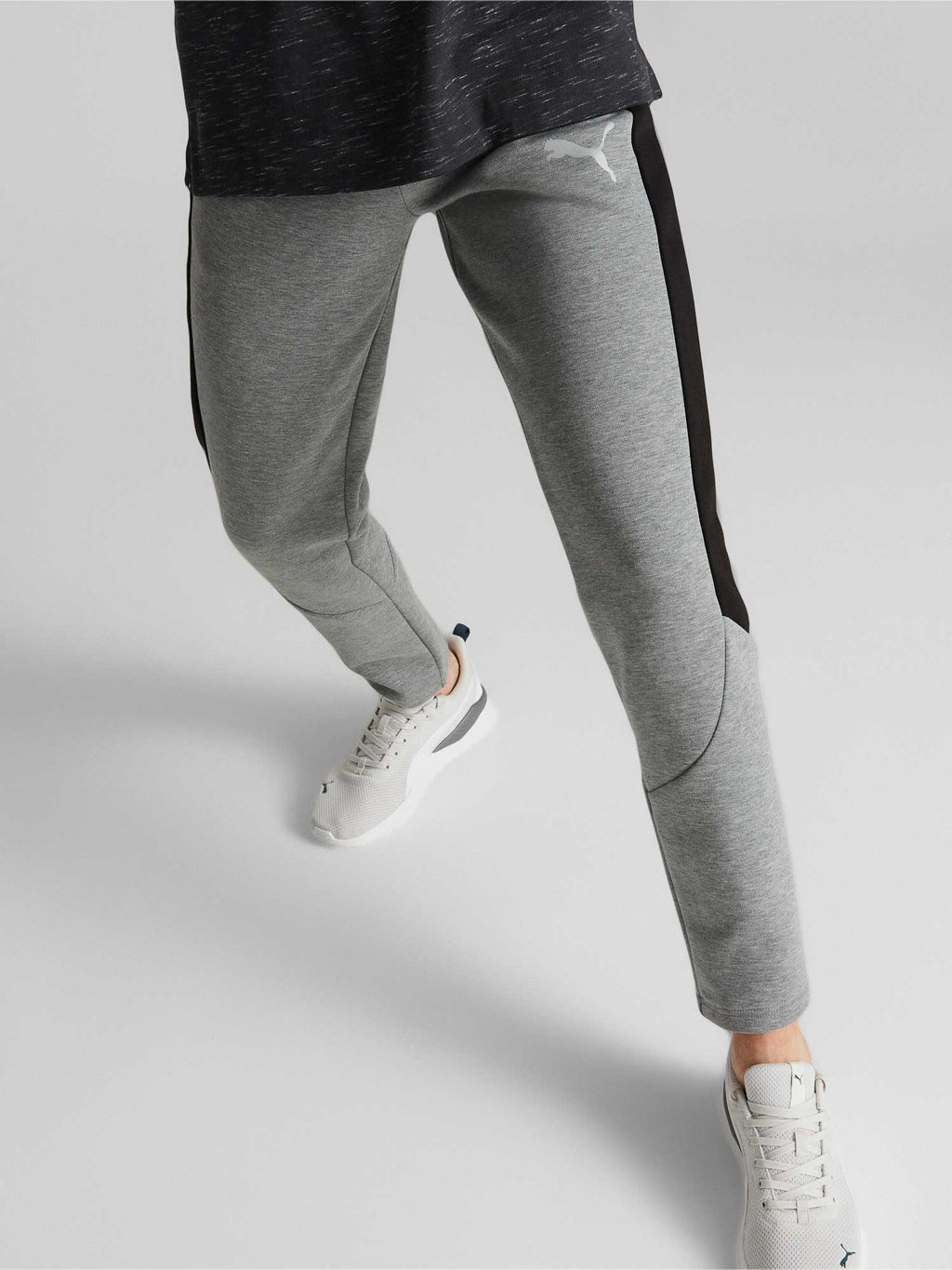 PUMA Спортно долнище Evostripe