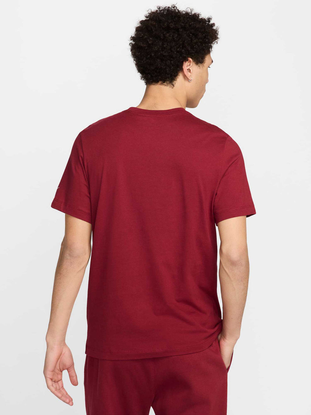 NIKE Тениска M NSW TEE 6MO FTRA SP25