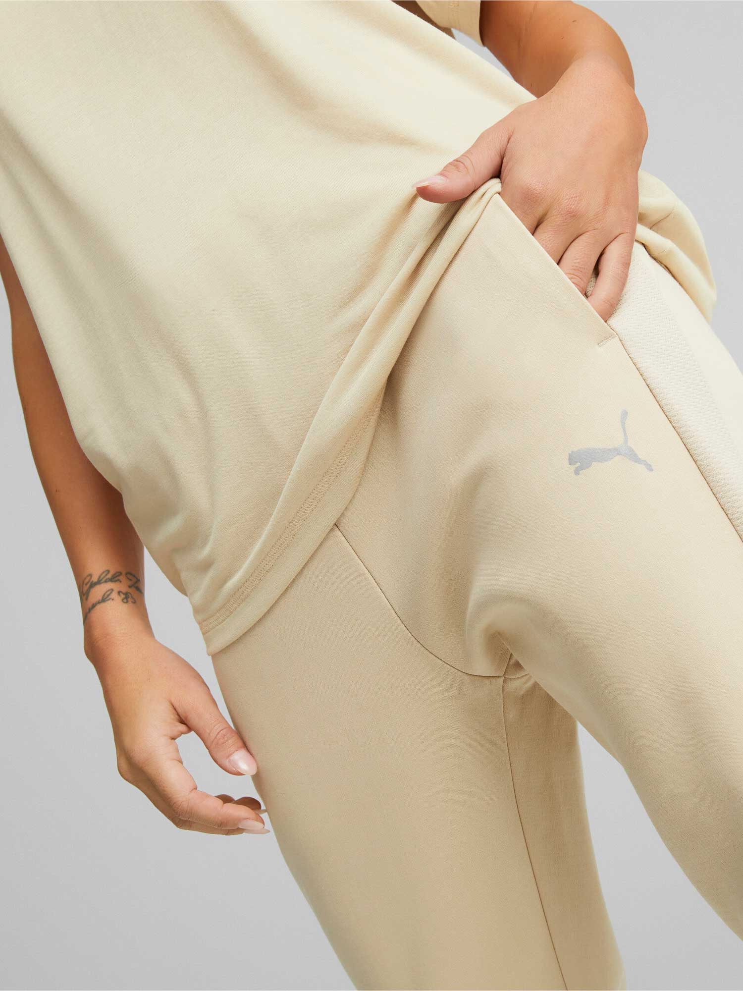 PUMA Спортно долнище EVOSTRIPE High-Waist