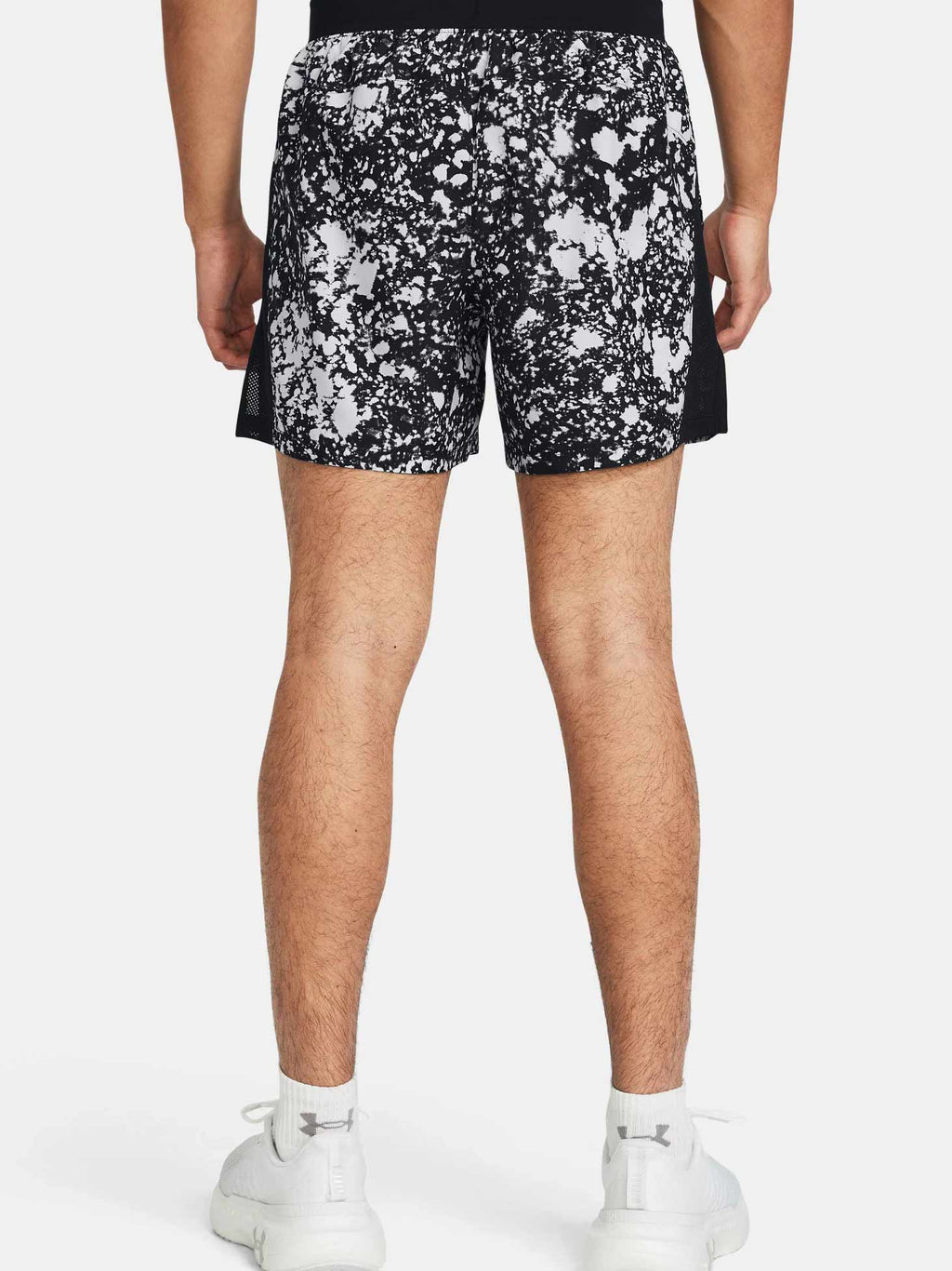 UNDER ARMOUR Къси панталони LAUNCH 5 SPECKS SHORT