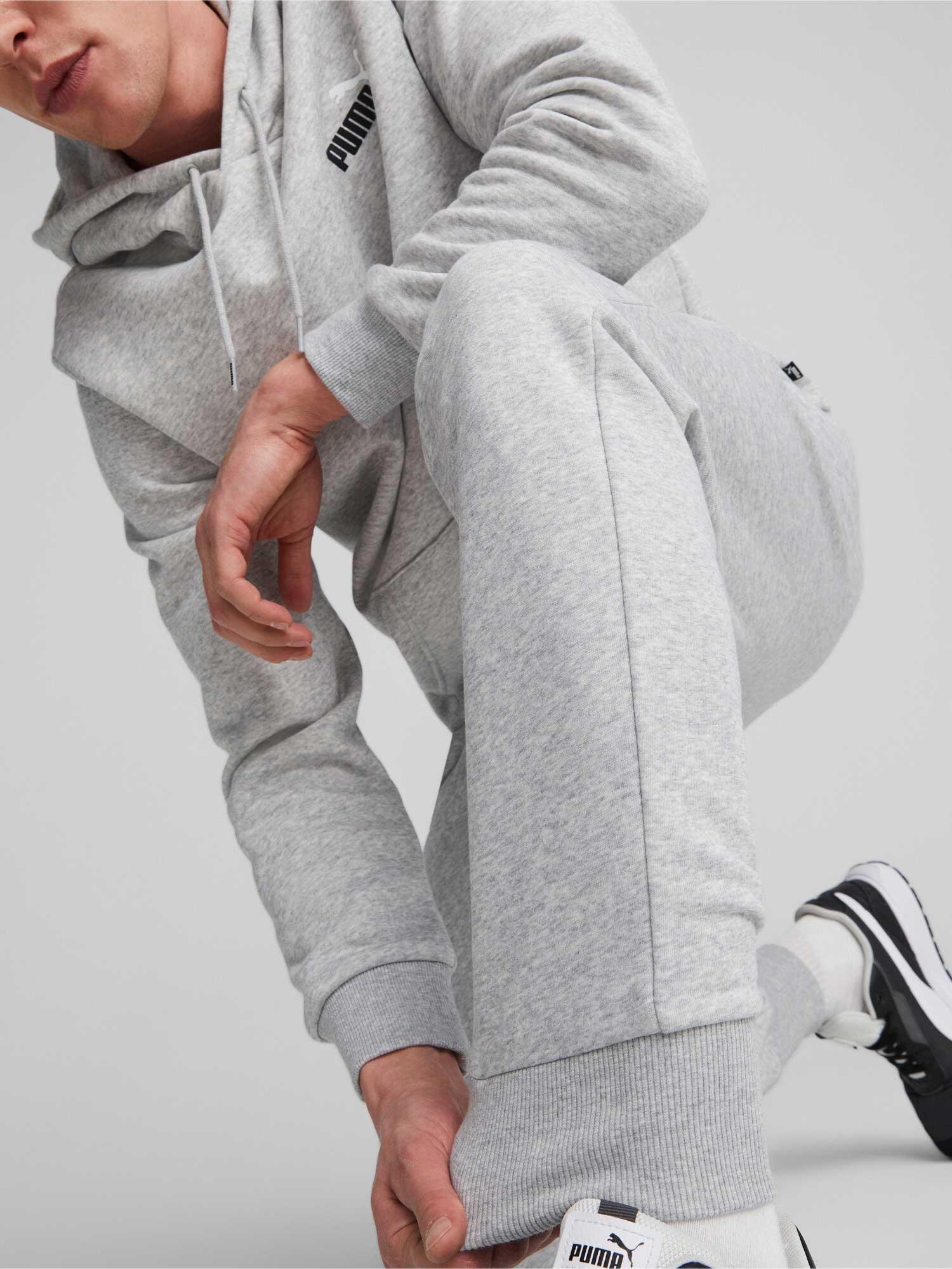PUMA Спортно долнище ESS+ 2 Col Logo