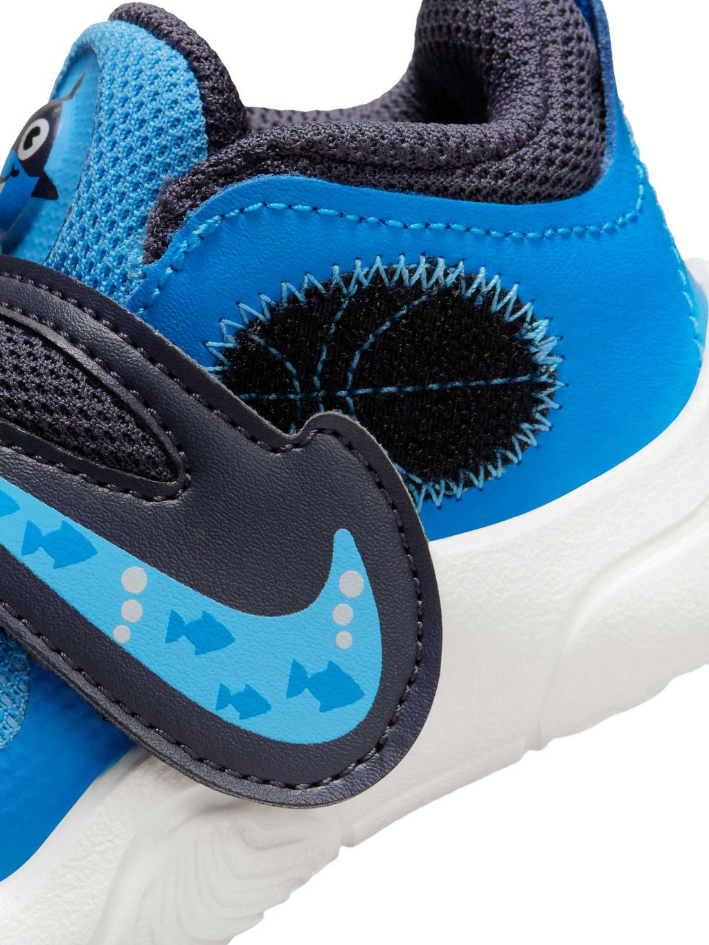 NIKE Обувки TEAM HUSTLE D 11 LIL TD