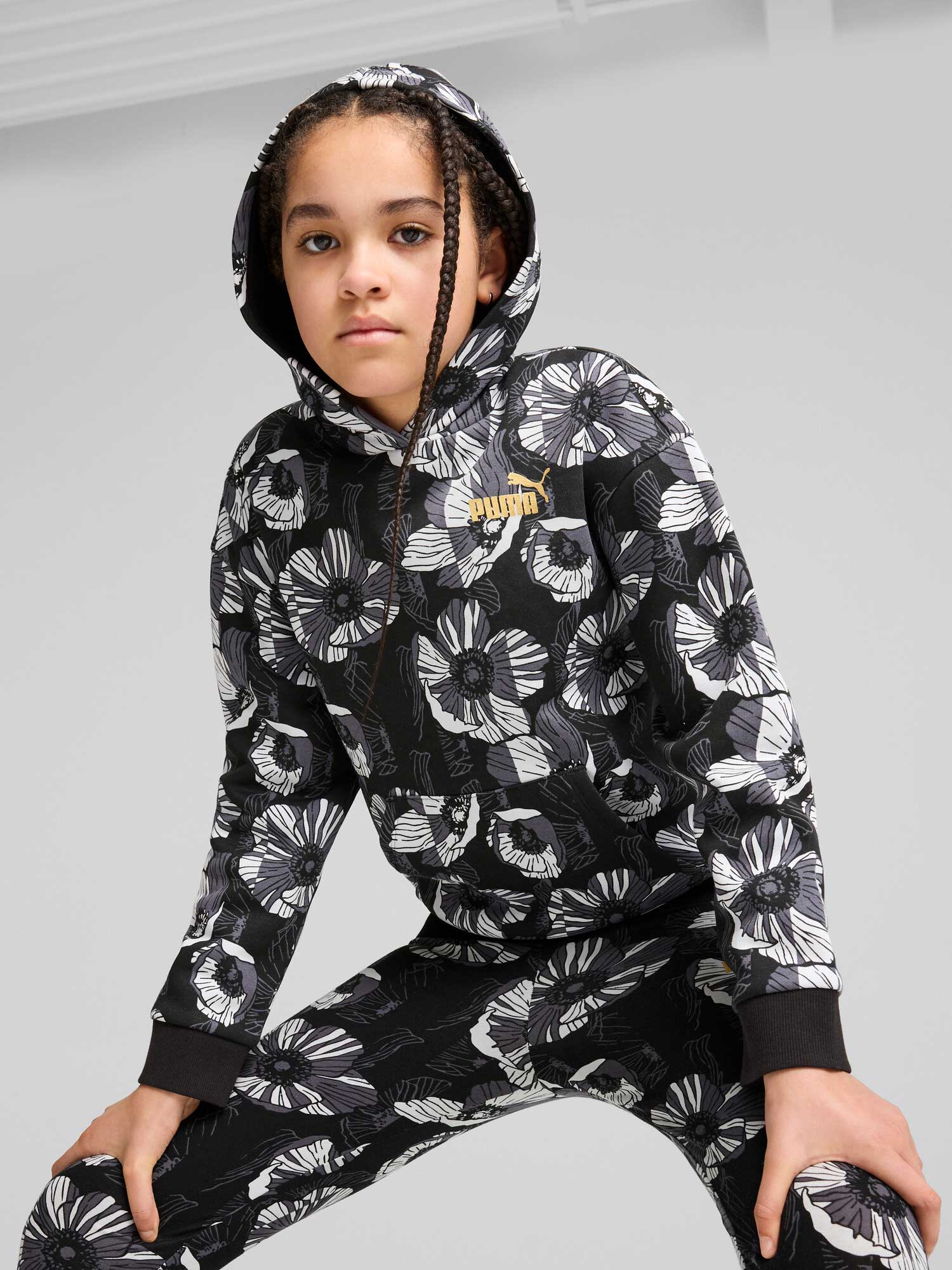 PUMA Суитшърт ESS+ Class Act AOP Hoodie FL G