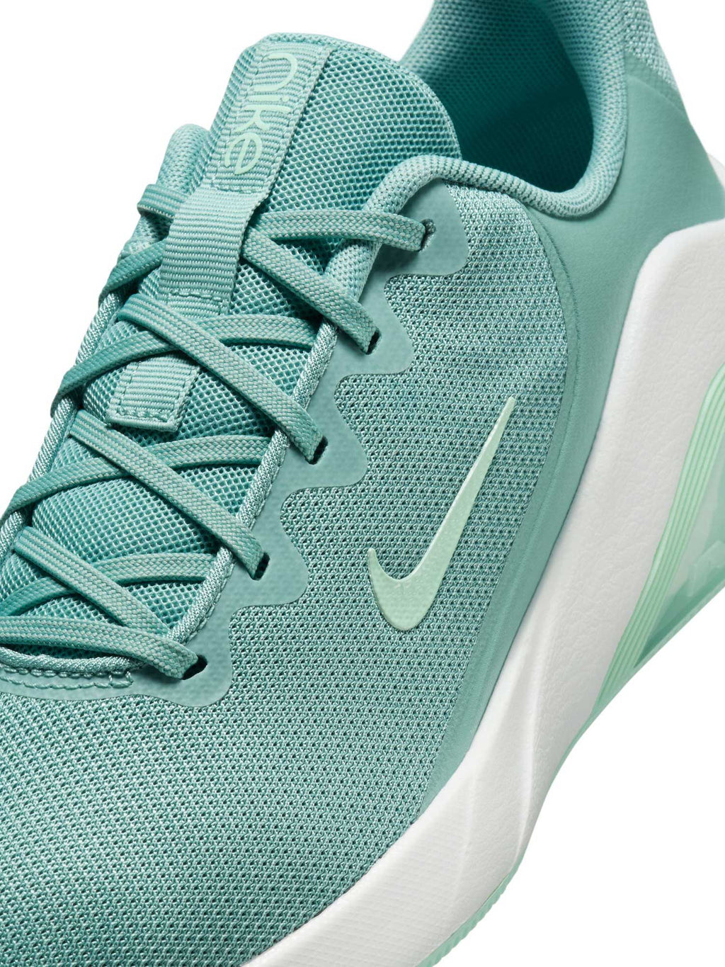 NIKE Обувки W AIR ZOOM BELLA 7