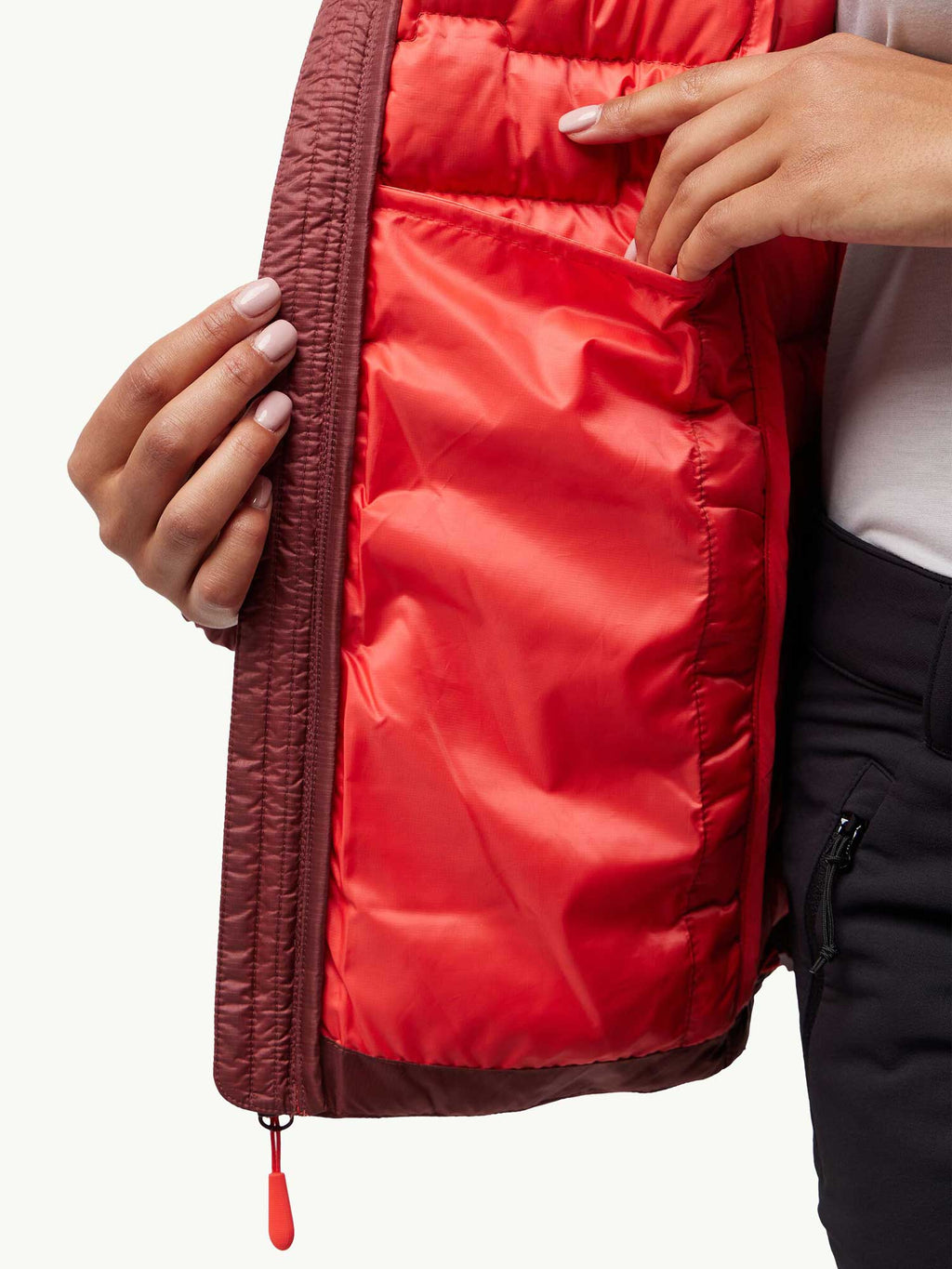 JACK WOLFSKIN Яке PASSAMANI DOWN HOODY W RDS