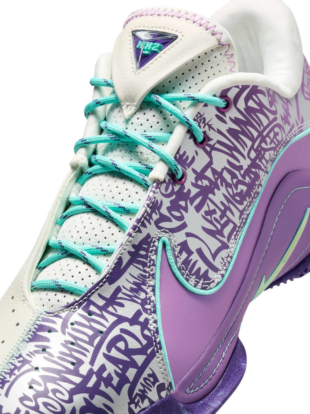 NIKE Обувки LEBRON XXII