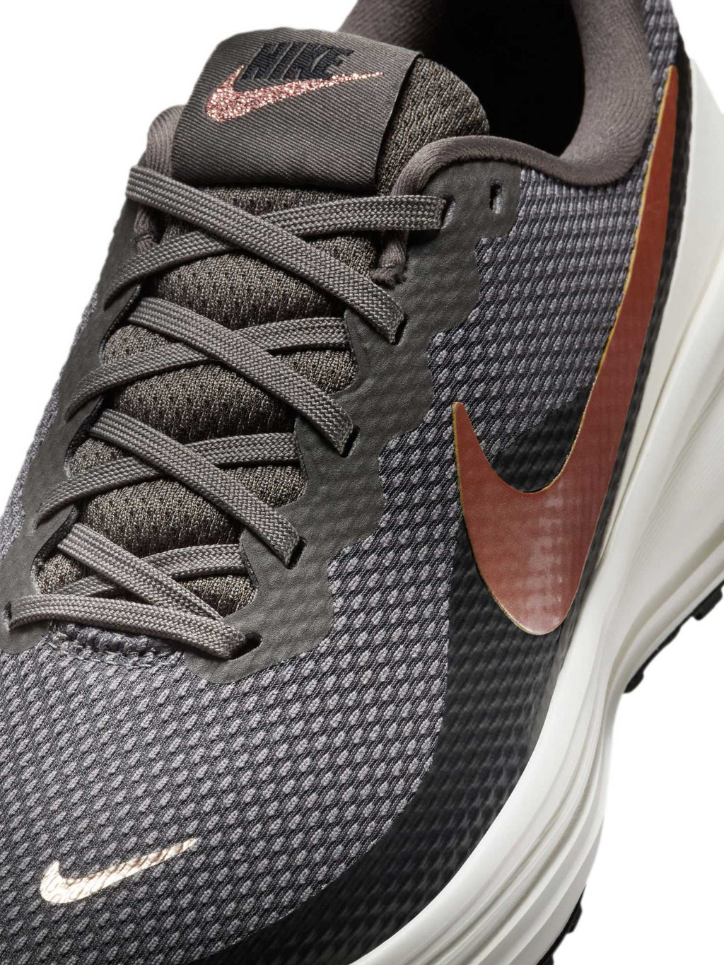 NIKE Обувки W REVOLUTION 8