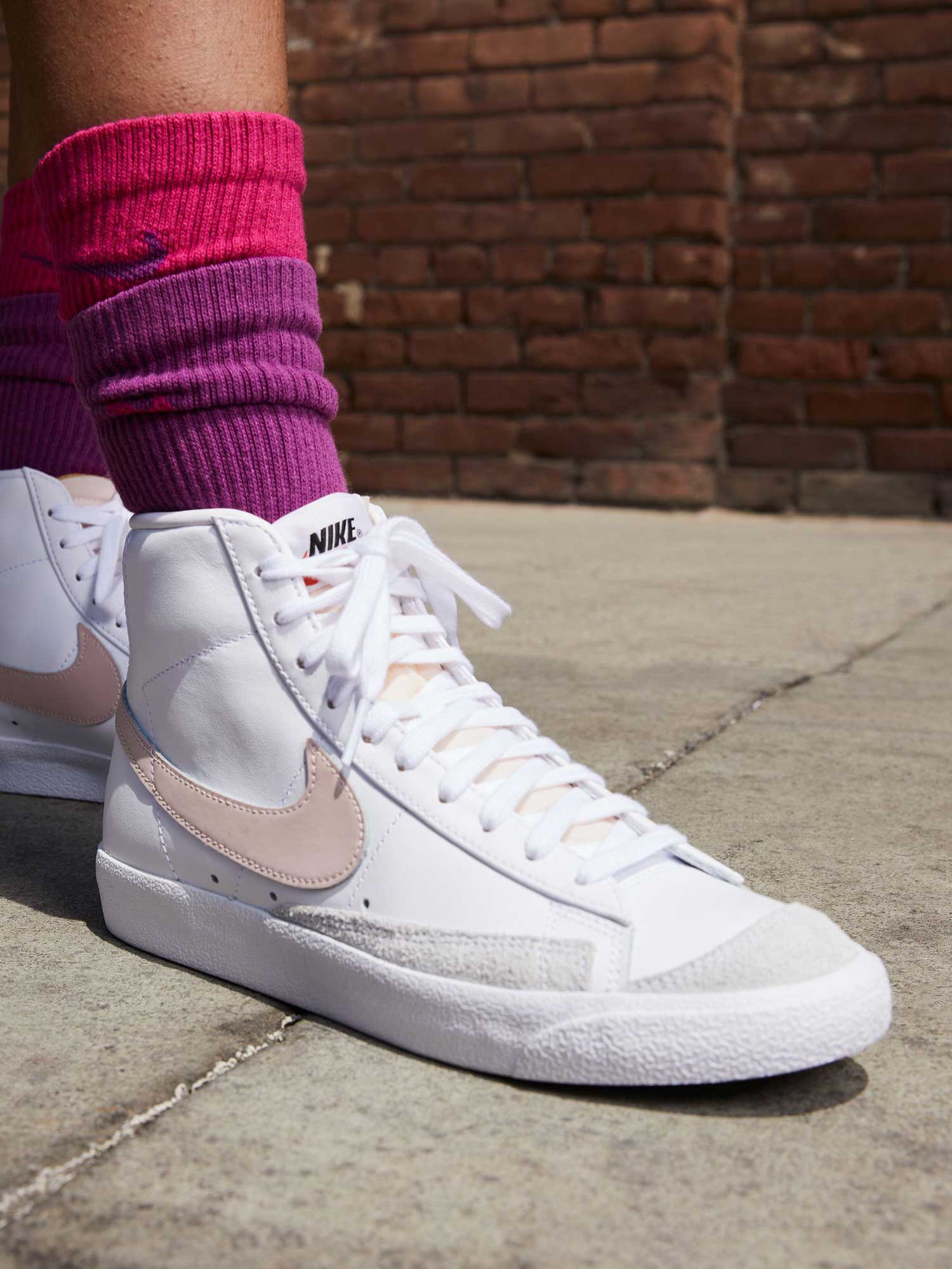 NIKE Обувки W BLAZER MID 77