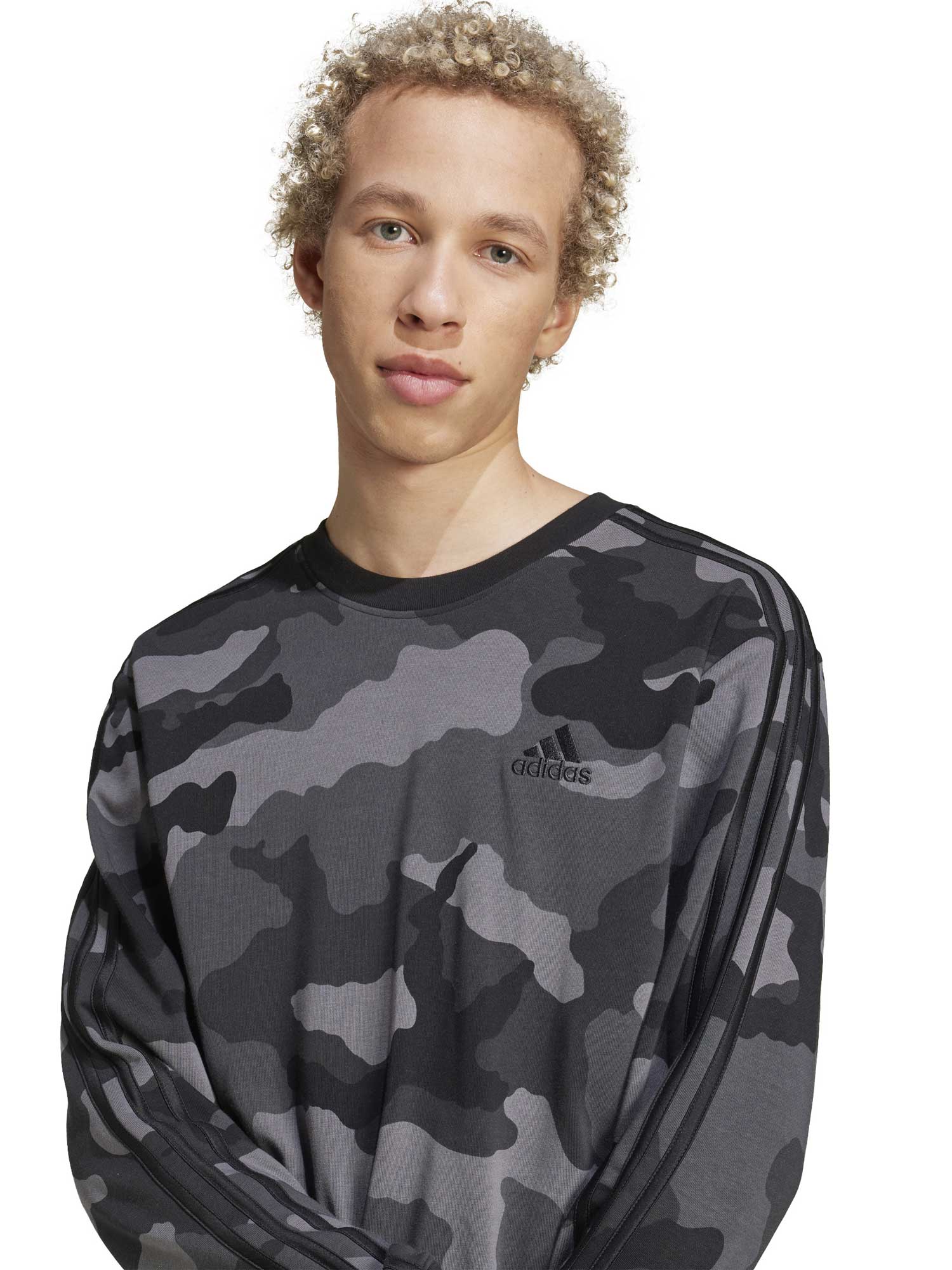ADIDAS SPORTSWEAR Блуза Seasonal Essentials Camouflage Sweatshirt