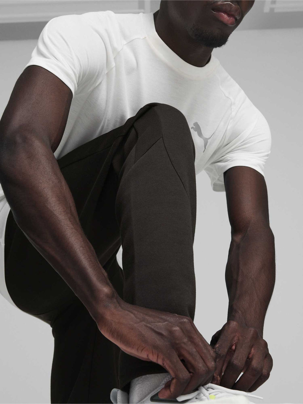 PUMA Спортно долнище EVOSTRIPE Pants DK