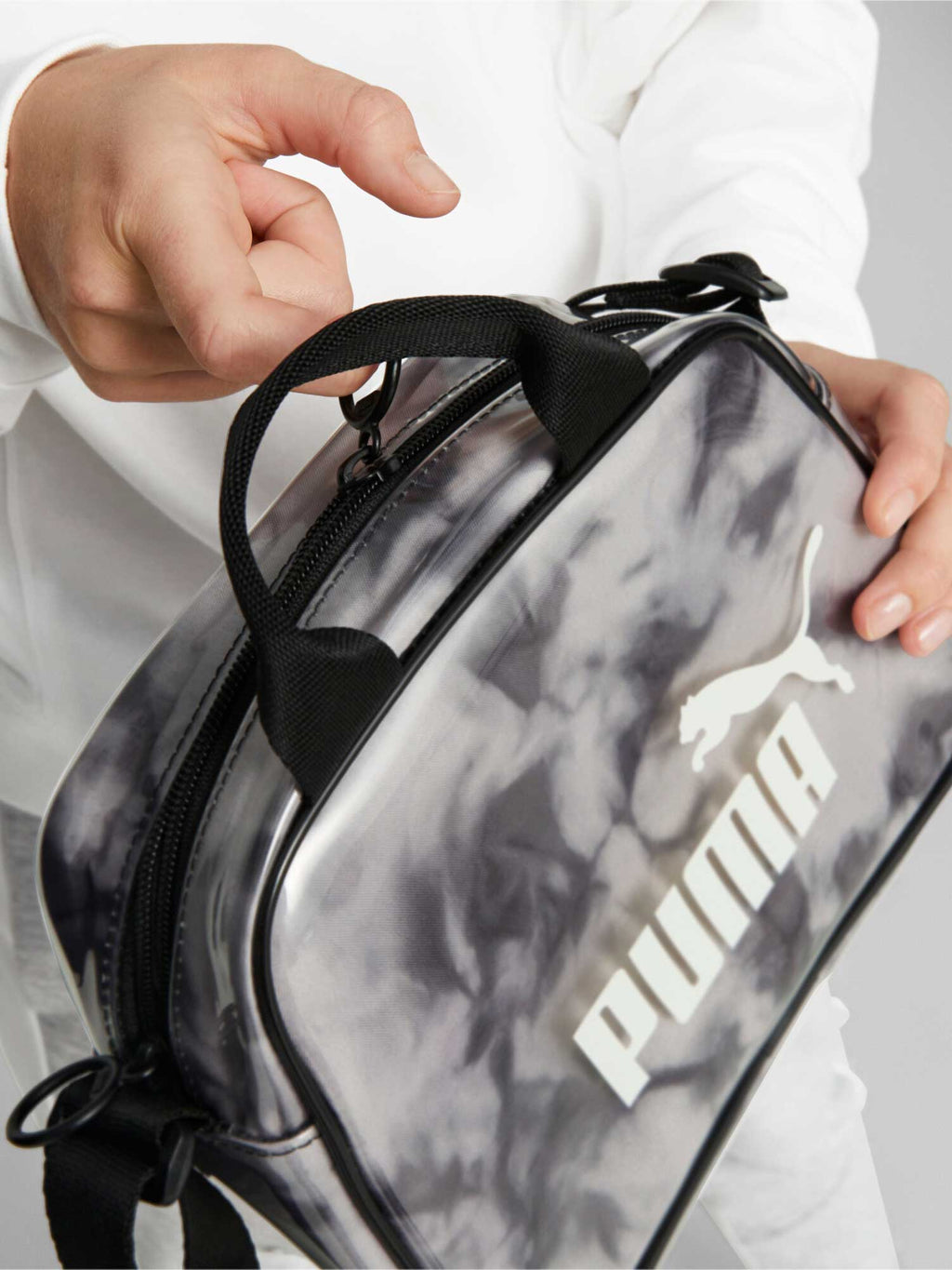 PUMA Чанта Core Transparent Boxy X-Body