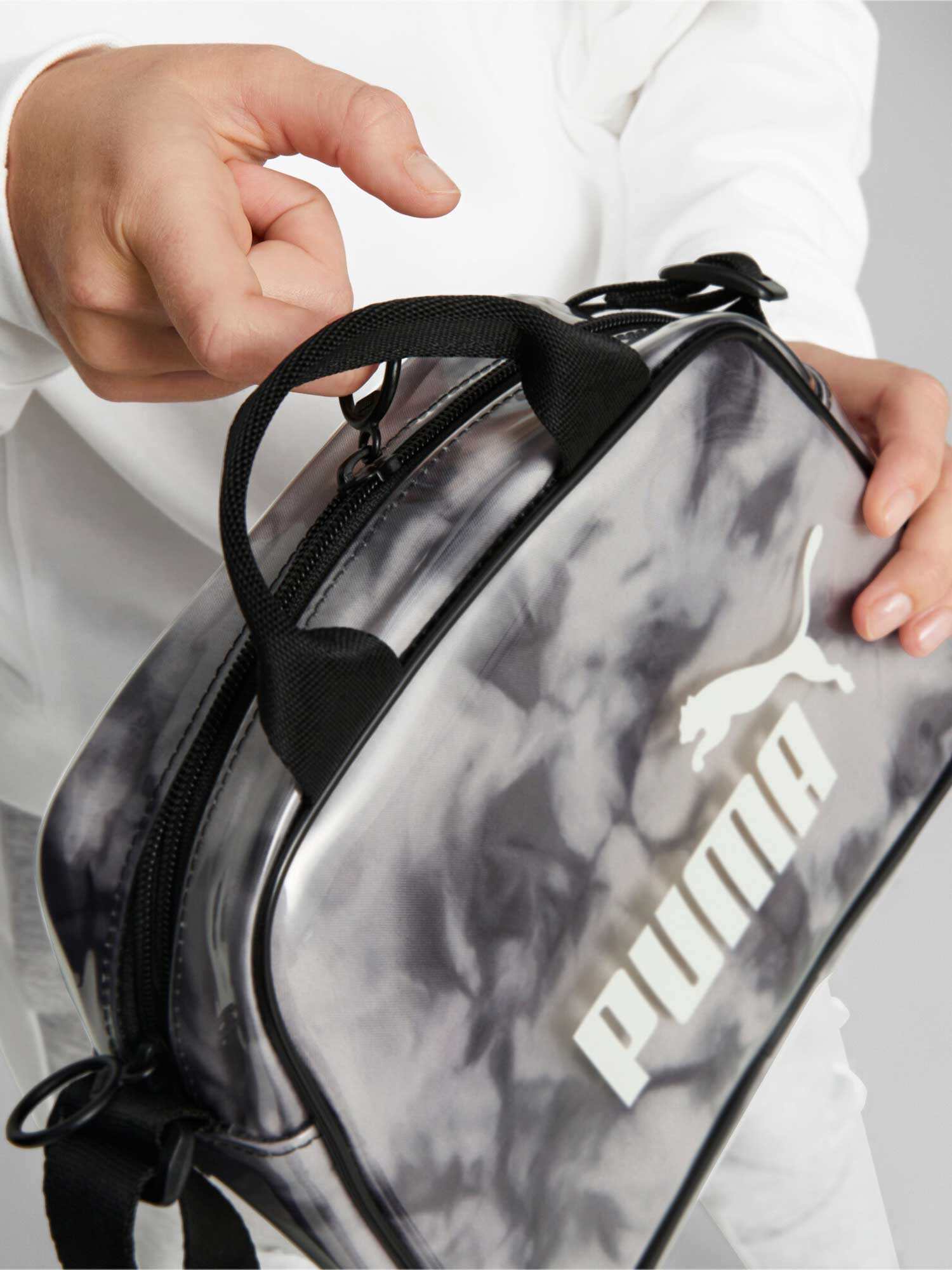 PUMA Чанта Core Transparent Boxy X-Body
