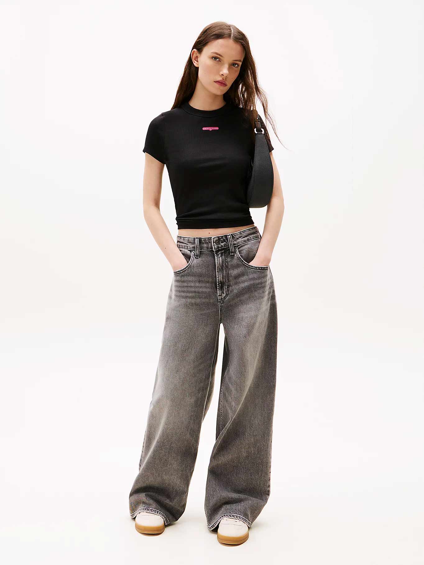 TOMMY JEANS Тениска TJW SLIM SCRIPT LABEL SS TEE E