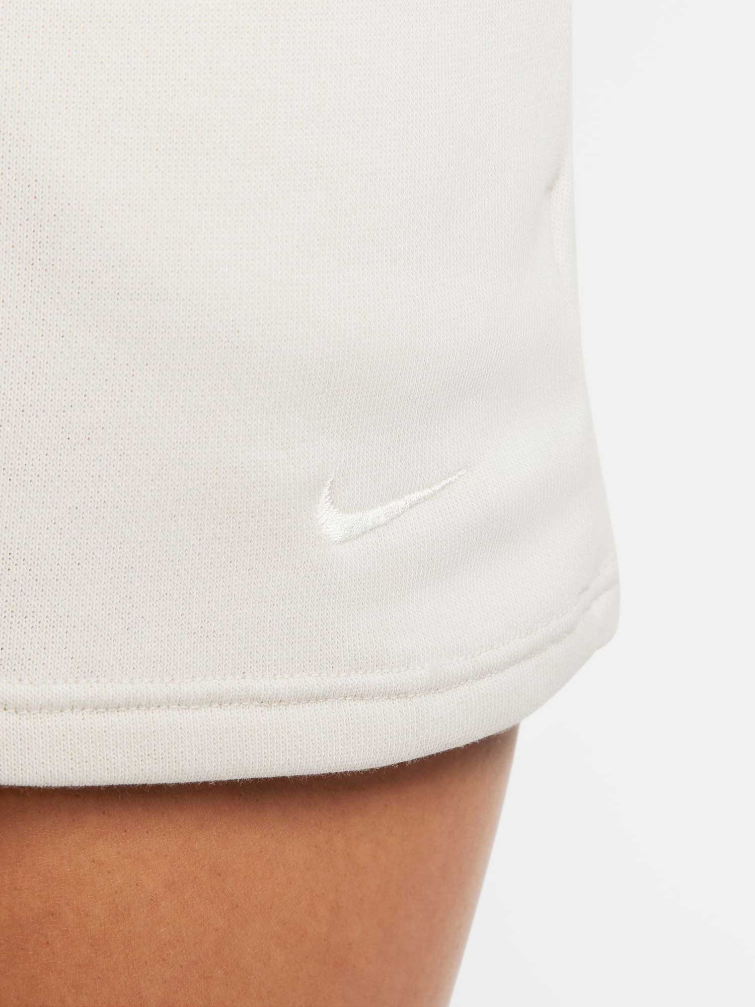 NIKE Къси панталони W NSW NK CHLL FT HR 2IN SHORT