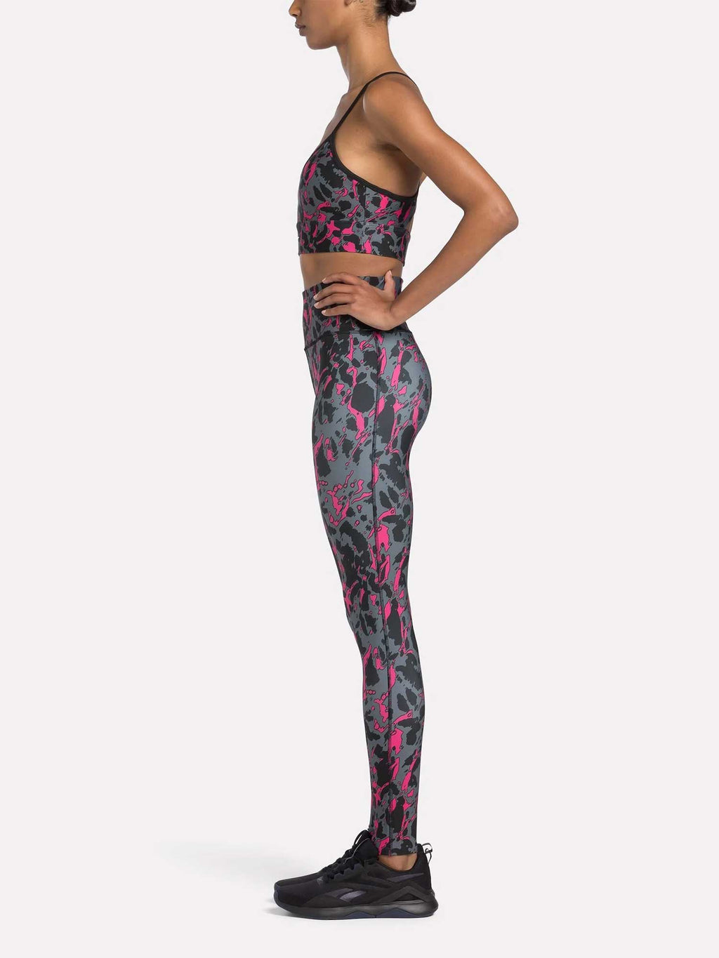 REEBOK Спортен сутиен ID TRAIN AOP BRA