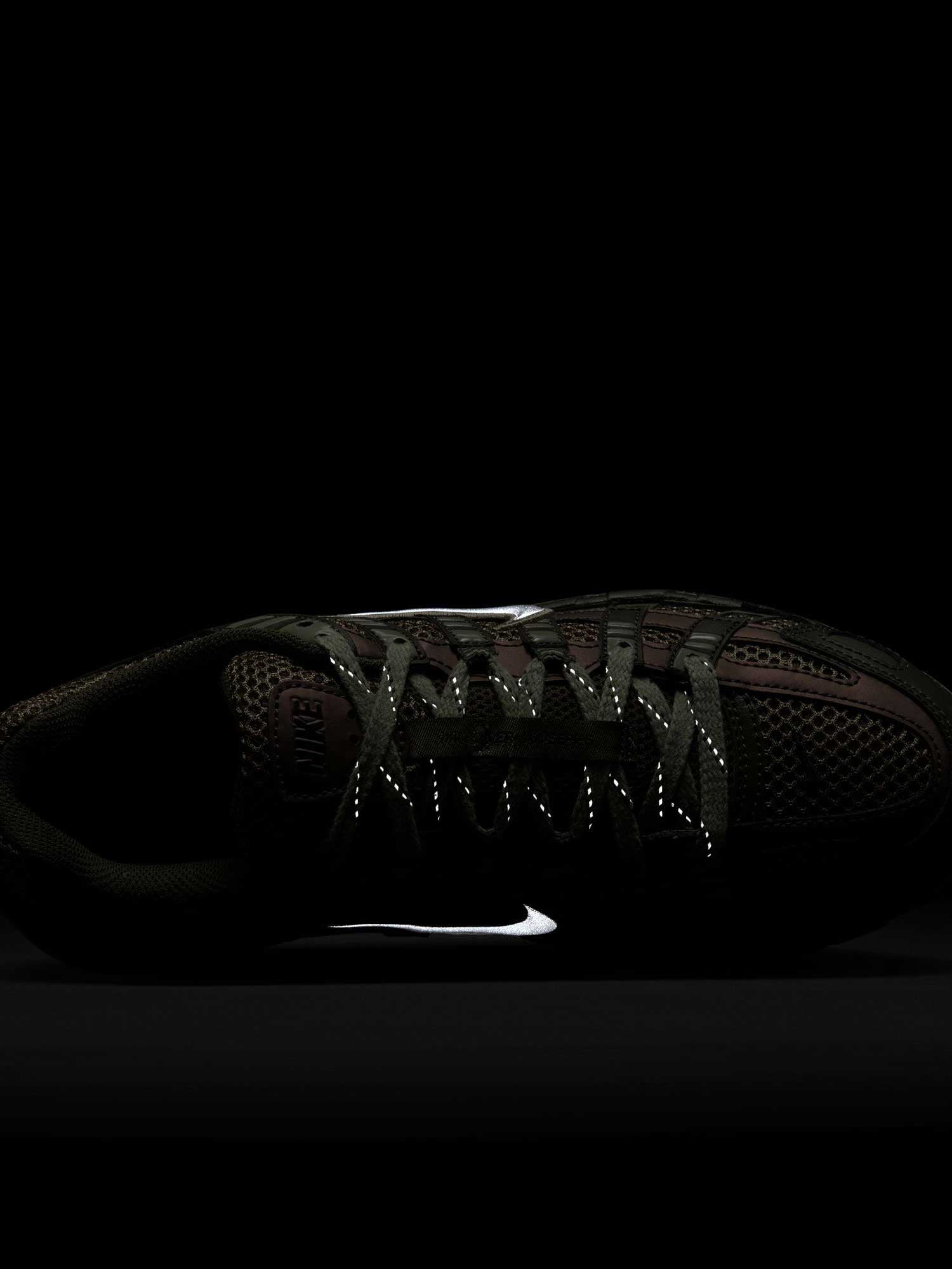 NIKE Обувки W P-6000 SE