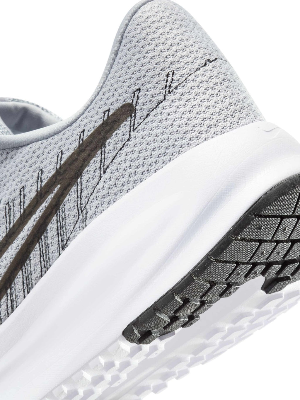NIKE Обувки RUN DEFY