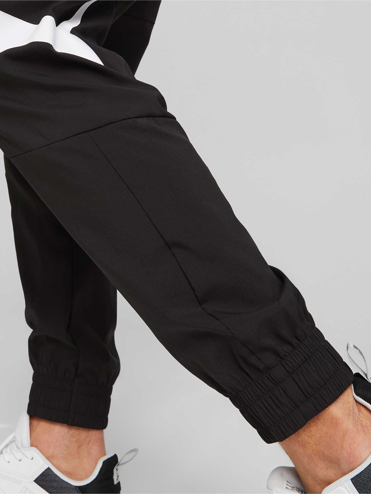 PUMA Спортно долнище Train All Day Big CAT Woven Pant