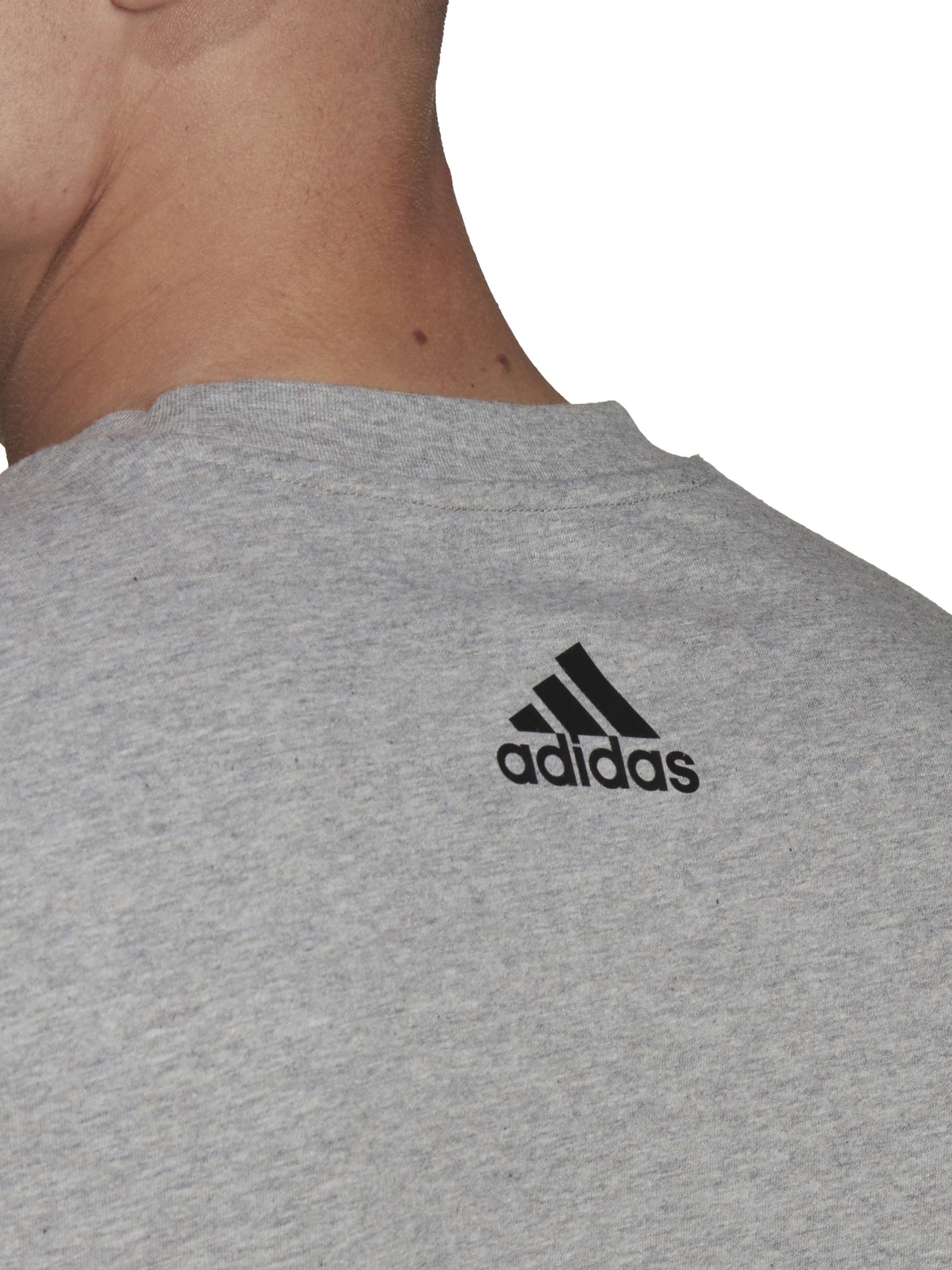 ADIDAS SPORTSWEAR Тениска Essentials Brandlove Single