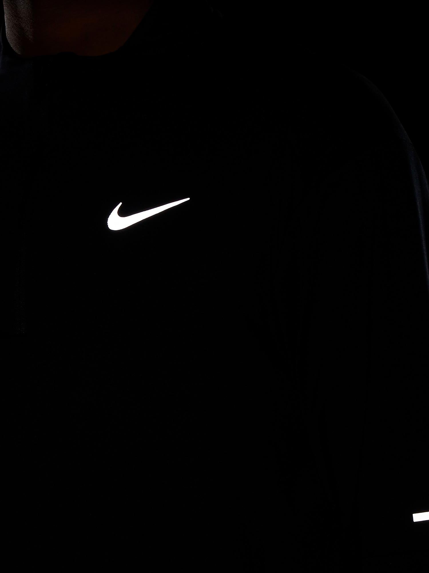NIKE Блуза M NK DF ELMNT TOP HZ