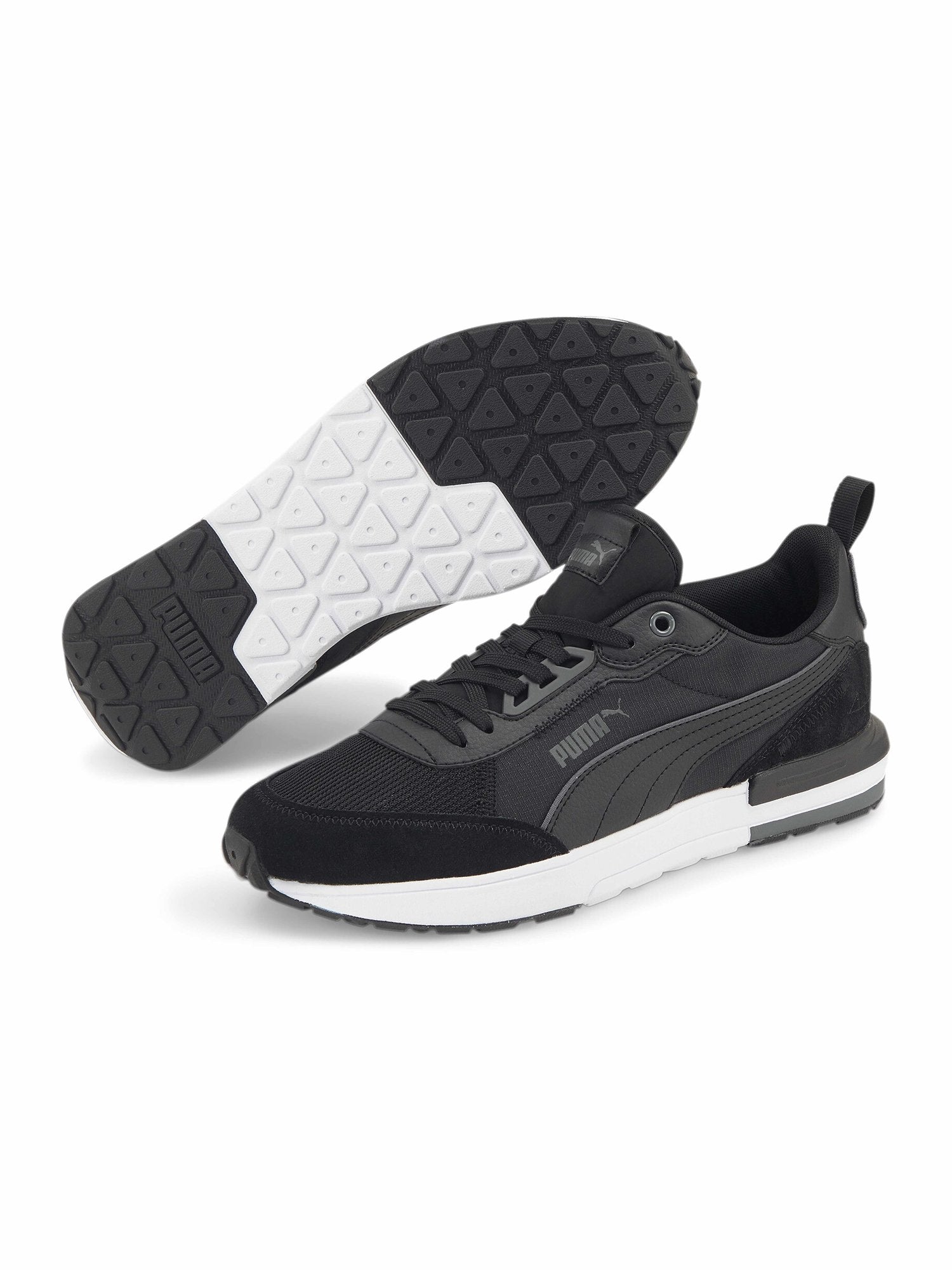 PUMA Обувки R22
