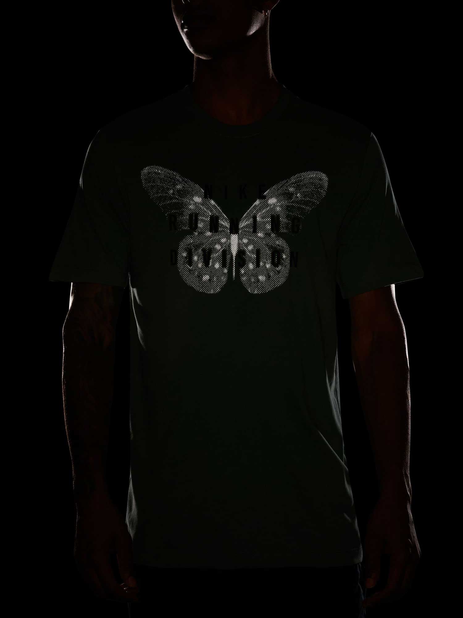 NIKE Тениска M NK DF TEE RUN DIVISION