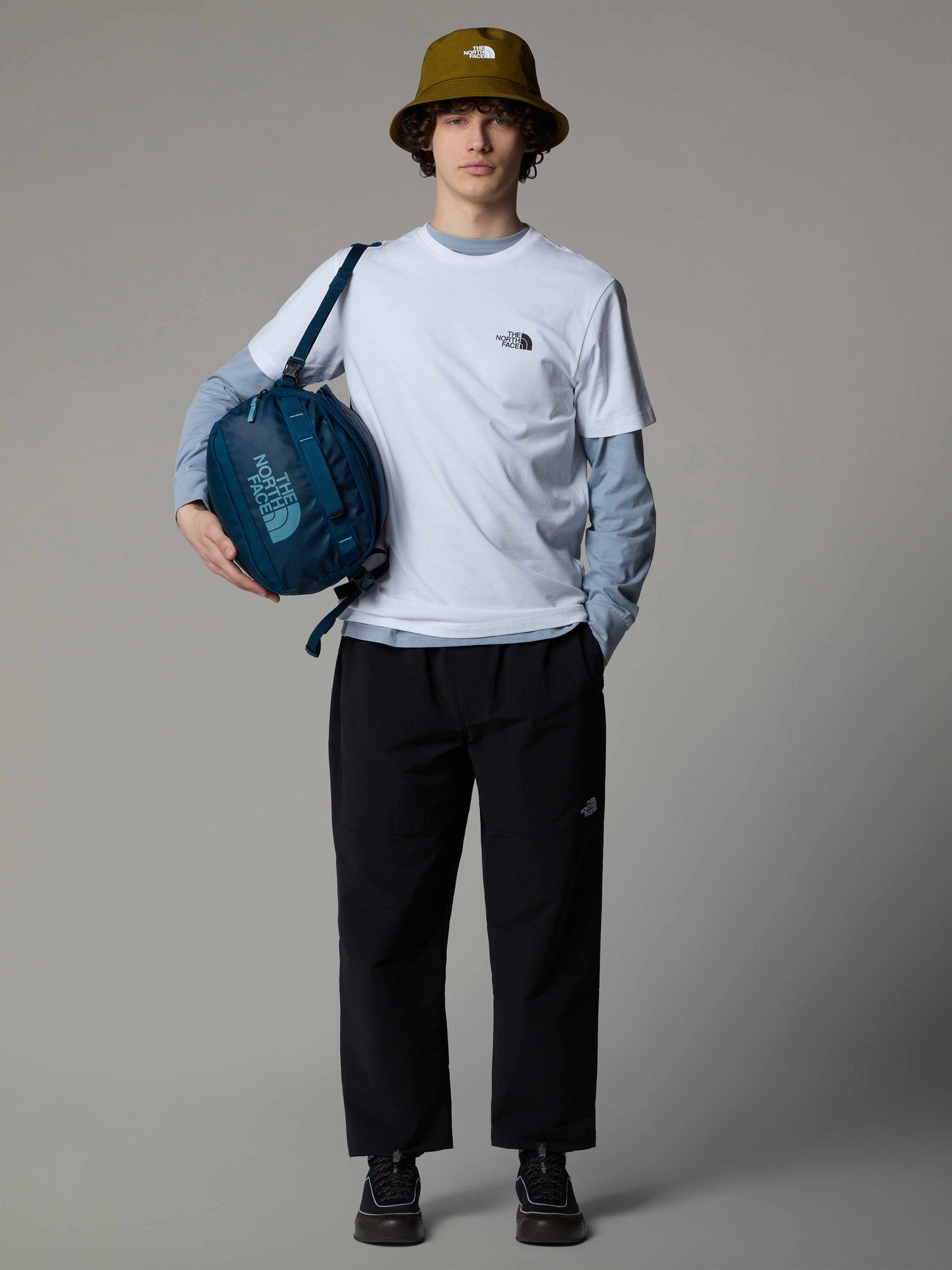 THE NORTH FACE Рокля W SS ESSENTIAL OVERSIZE TEE DRESS