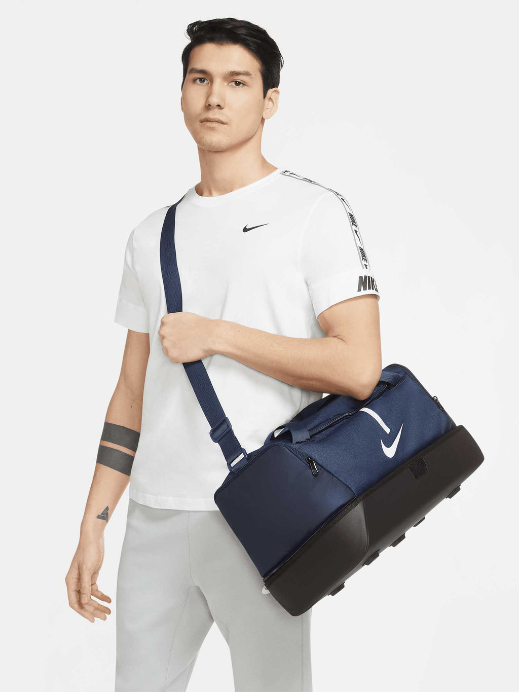 NIKE TEAM Сак NIKE ACADEMY TEAM SOCCER HARDC