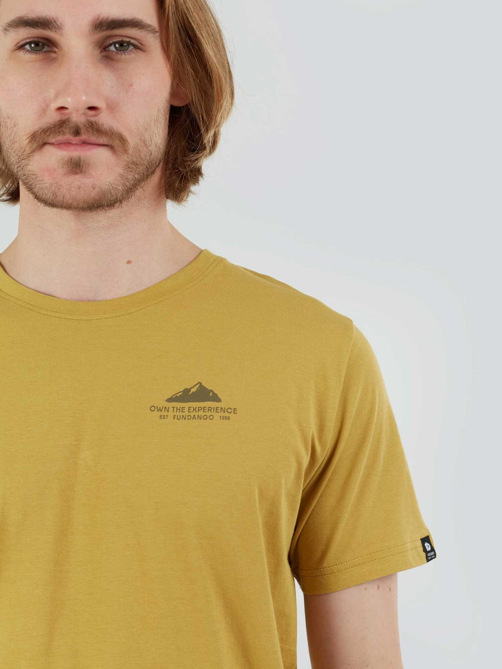 FUNDANGO Тениска Round Graphic-T
