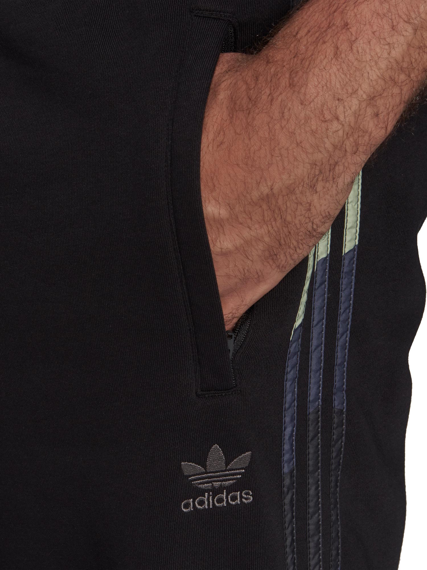 ADIDAS ORIGINALS Спортно долнище Graphics Camo
