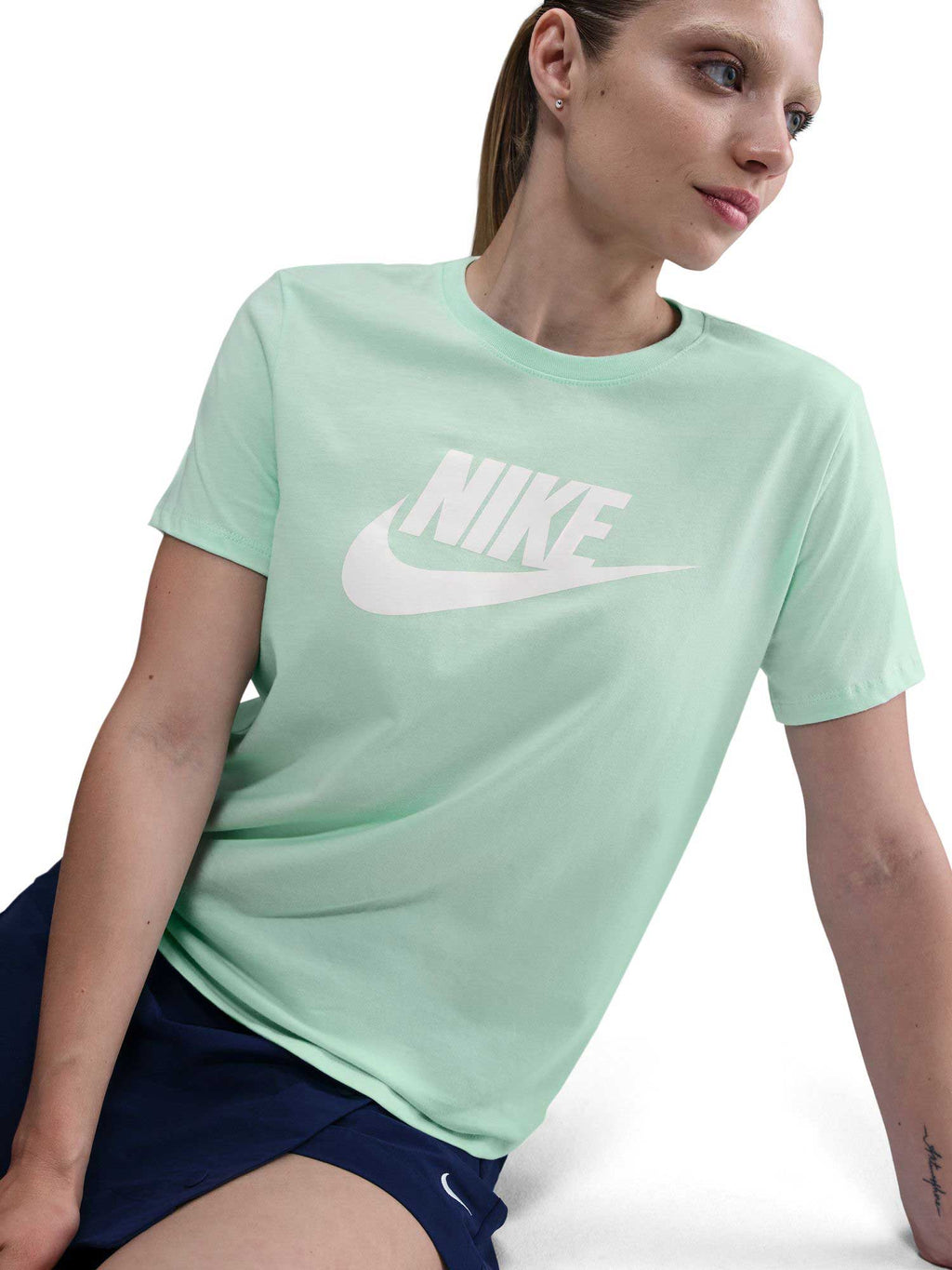 NIKE Тениска W NSW CLUB SS TEE ICN FTRA