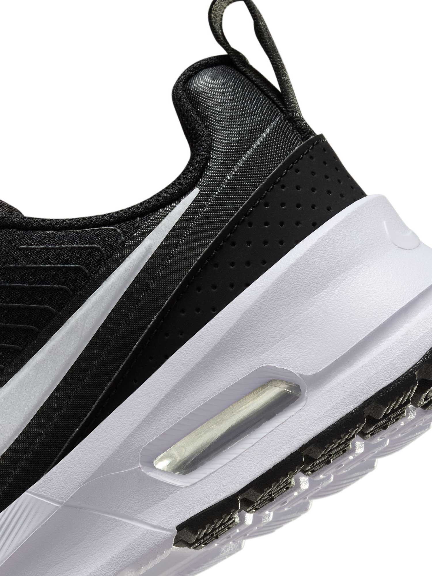 NIKE Обувки W AIR MAX NUAXIS