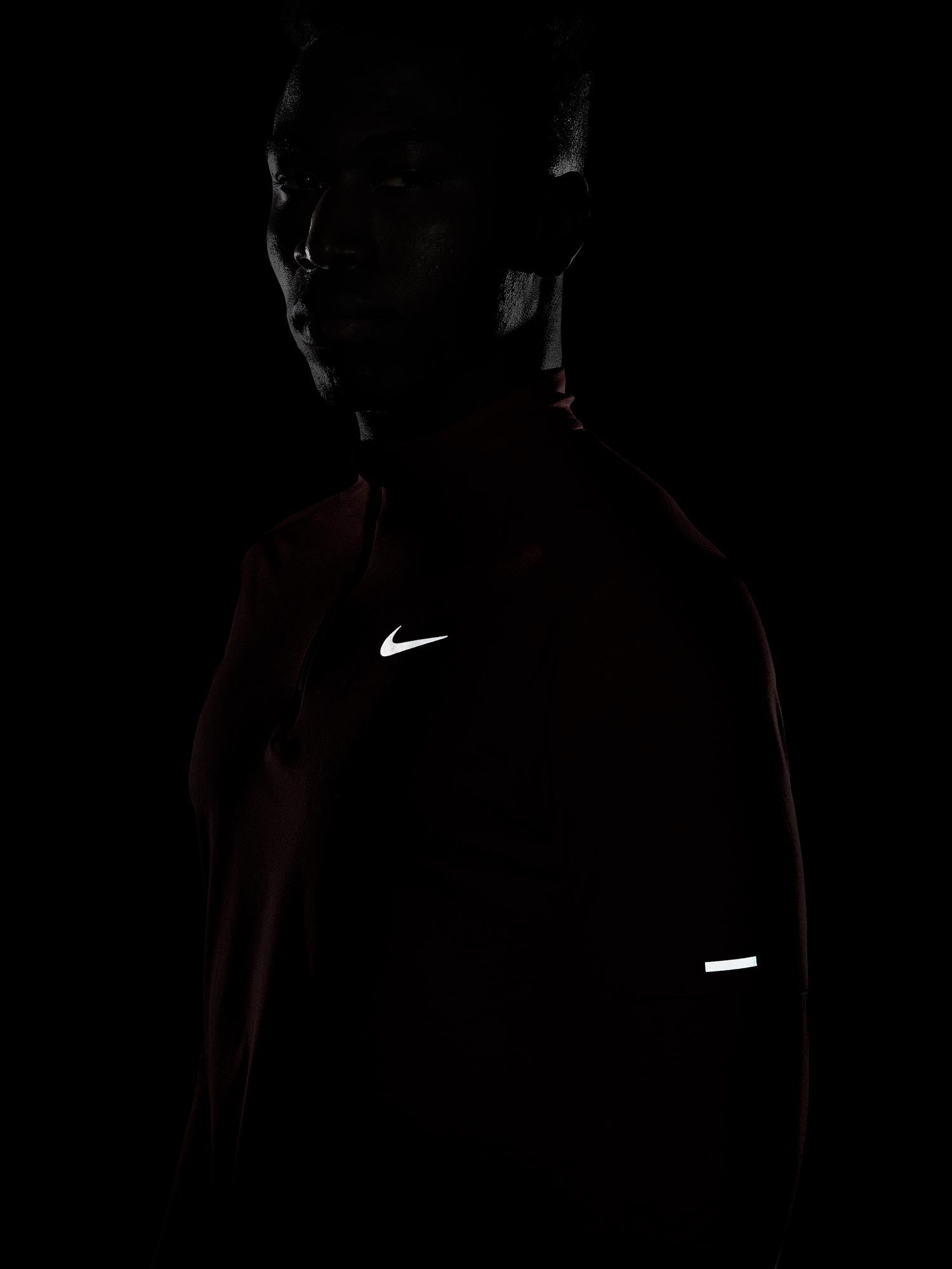 NIKE Блуза M NK DF ELMNT TOP HZ