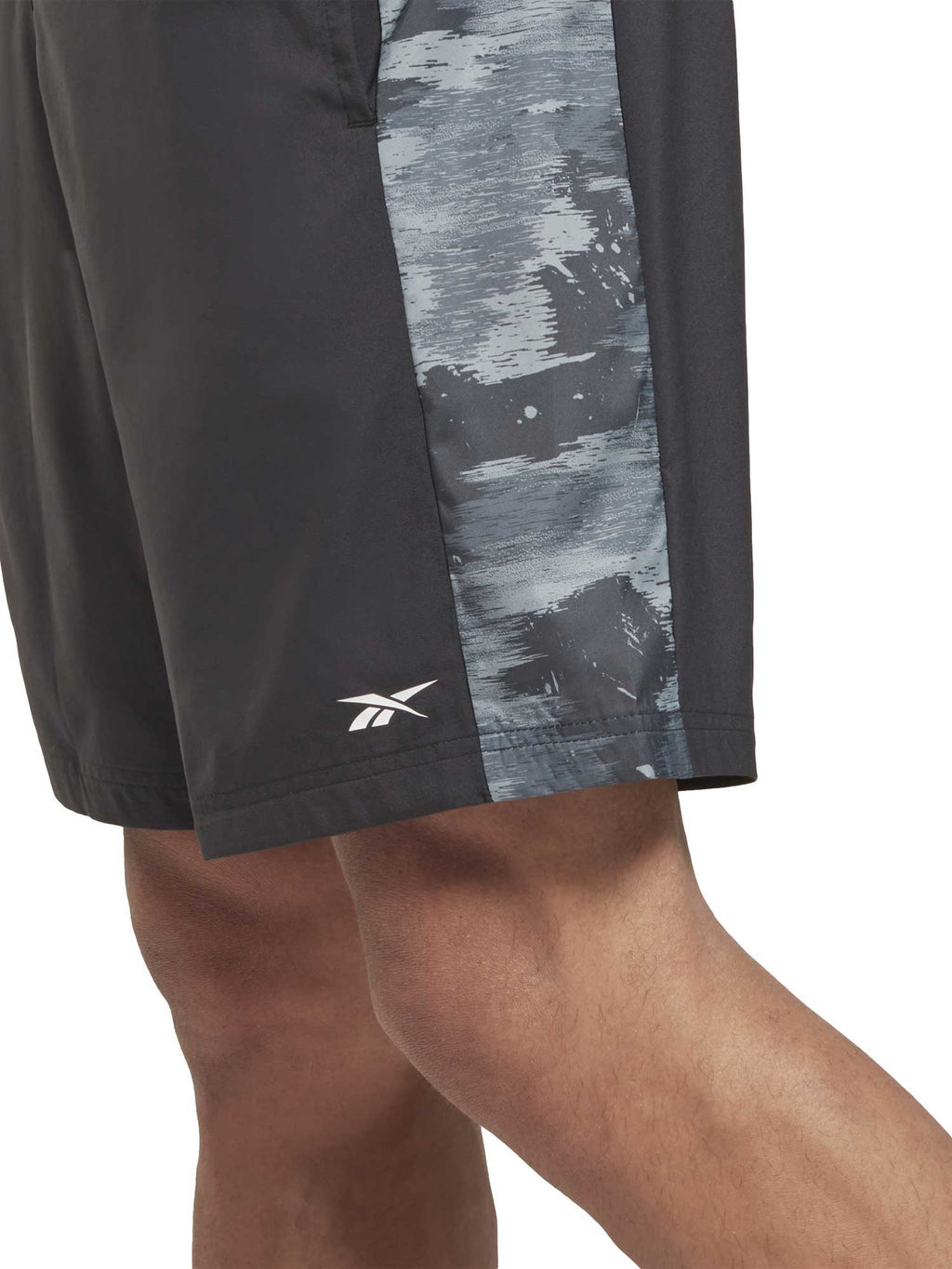 REEBOK Къси панталони Training Camo Woven