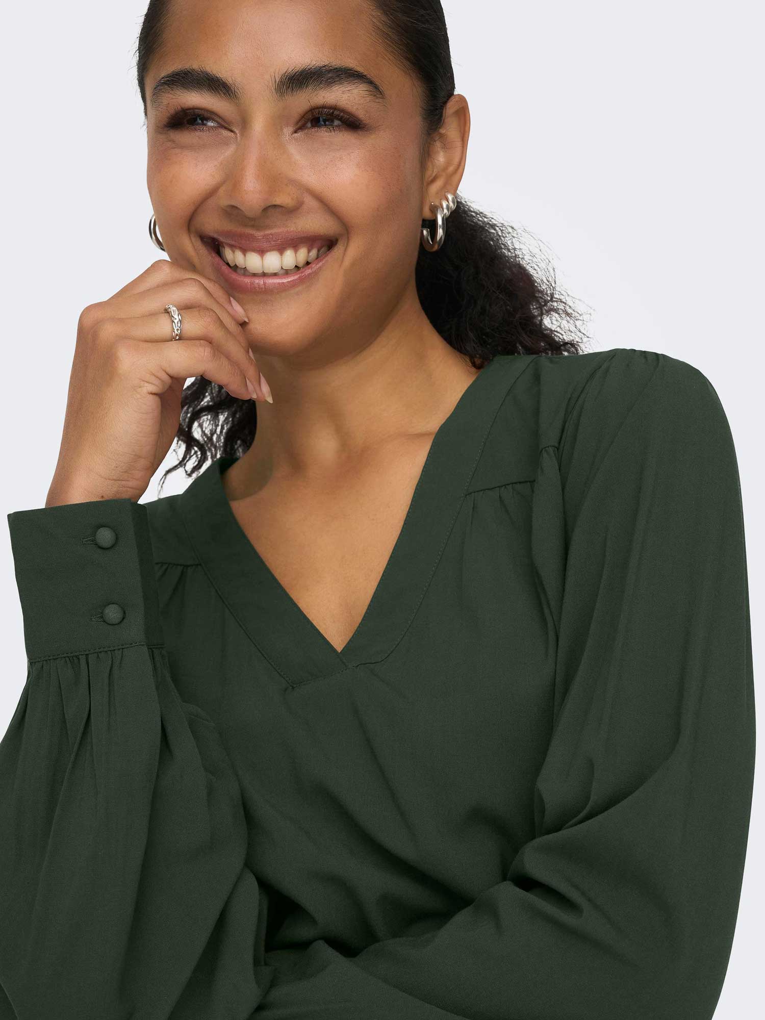 ONLY Риза ONLELLA LS V-NECK TOP WVN