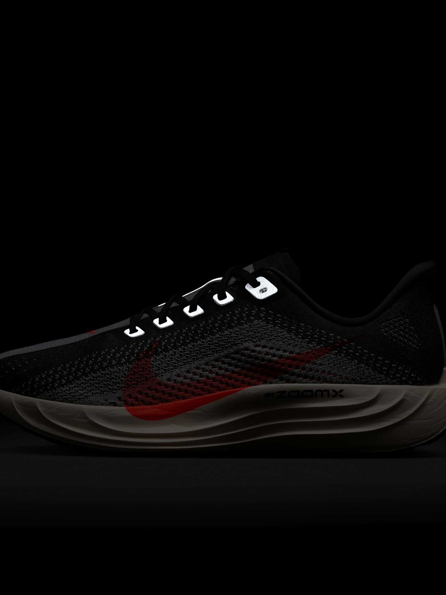 NIKE Обувки PEGASUS PLUS