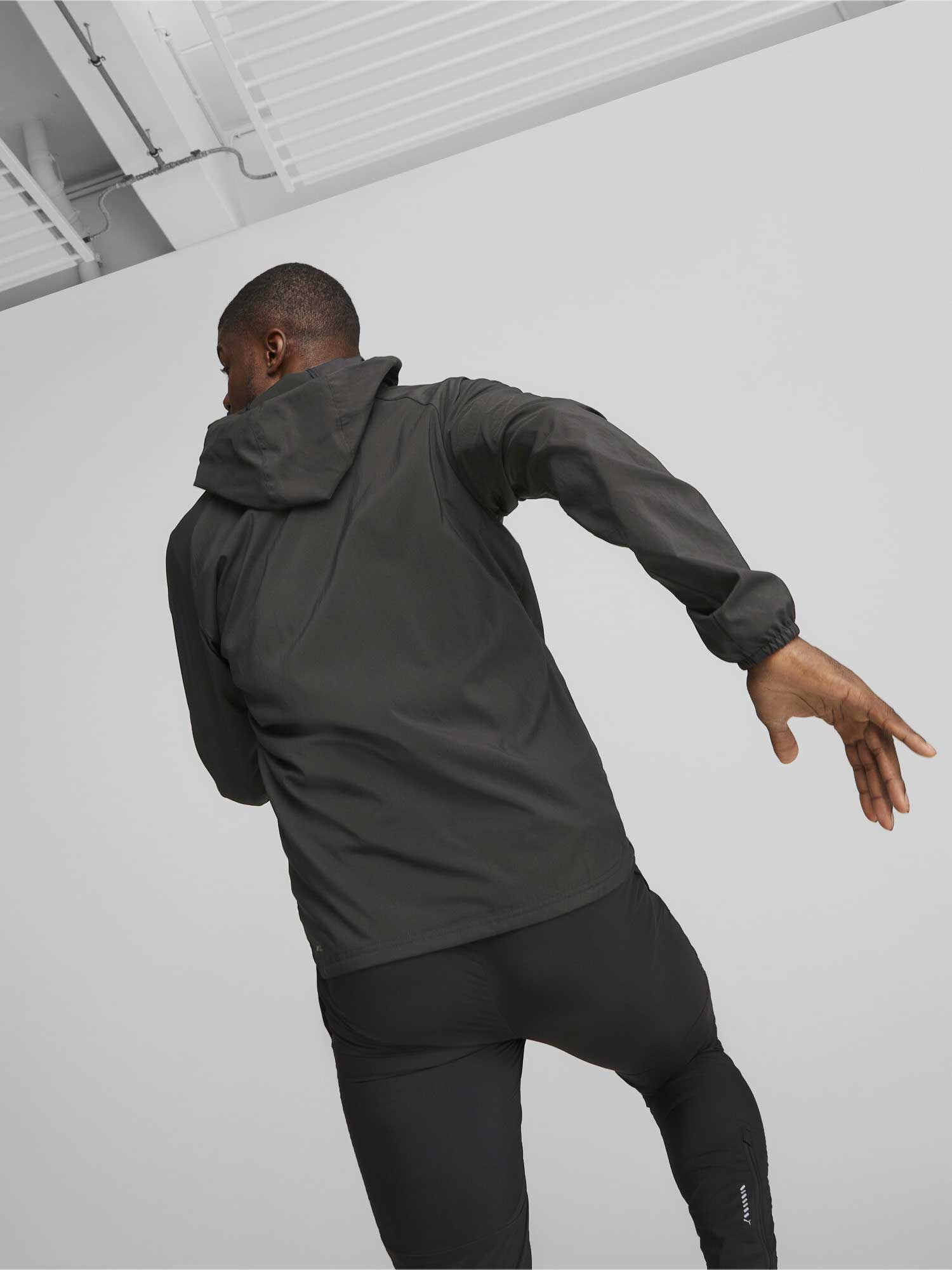 PUMA Яке RUN FAVORITE WOVEN HOODED JACKET M