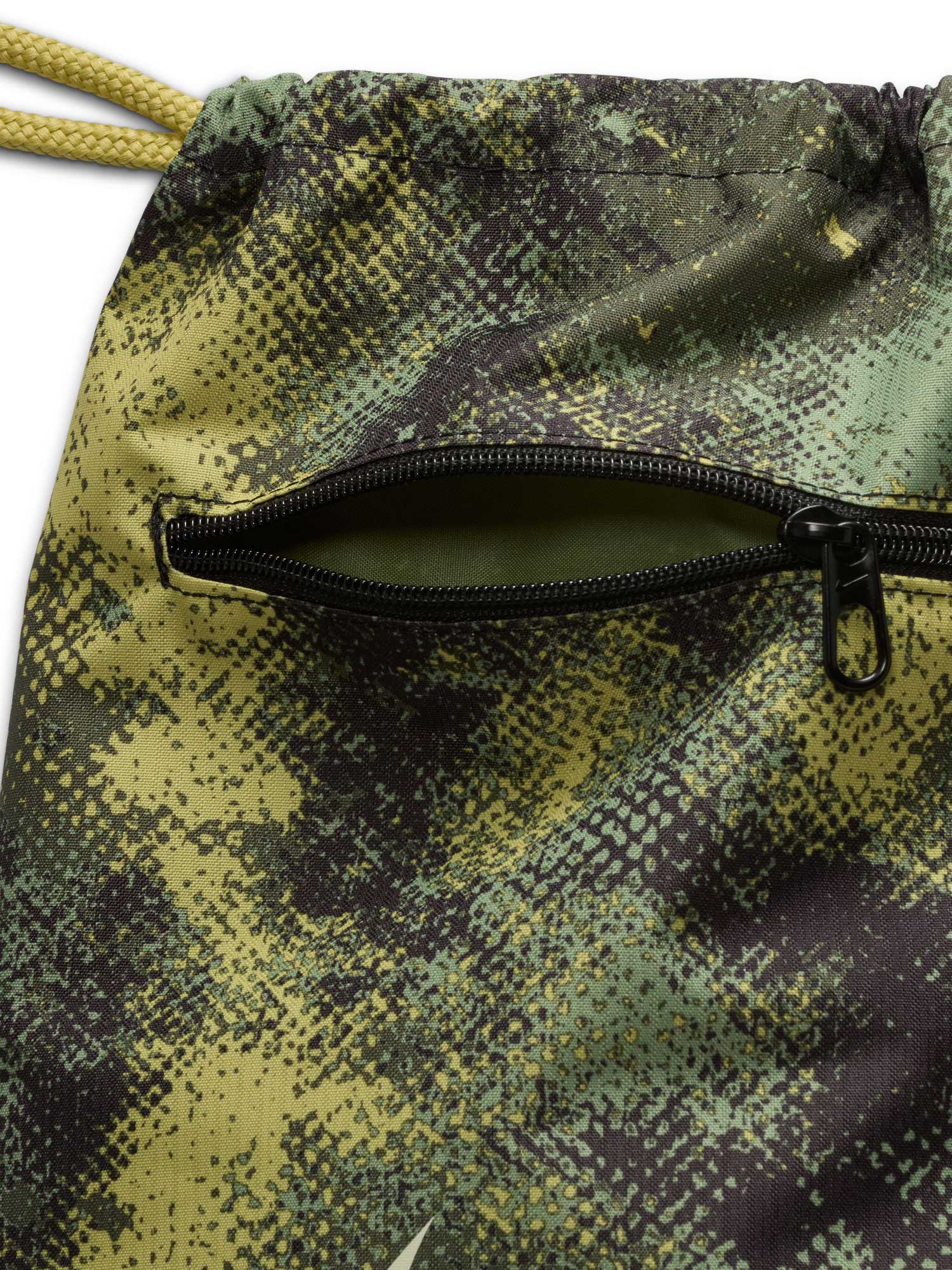 NIKE Мешка NK BRSLA DRWSTG 9.5 CAMO AOP