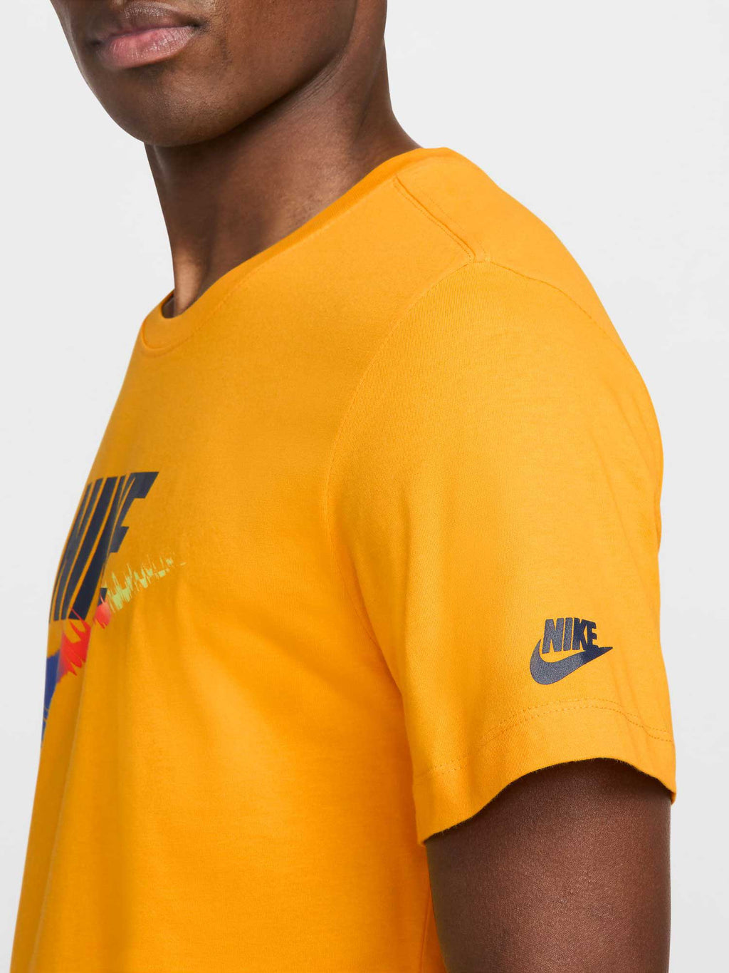NIKE Тениска M NSW TEE 6MO FTRA SP25