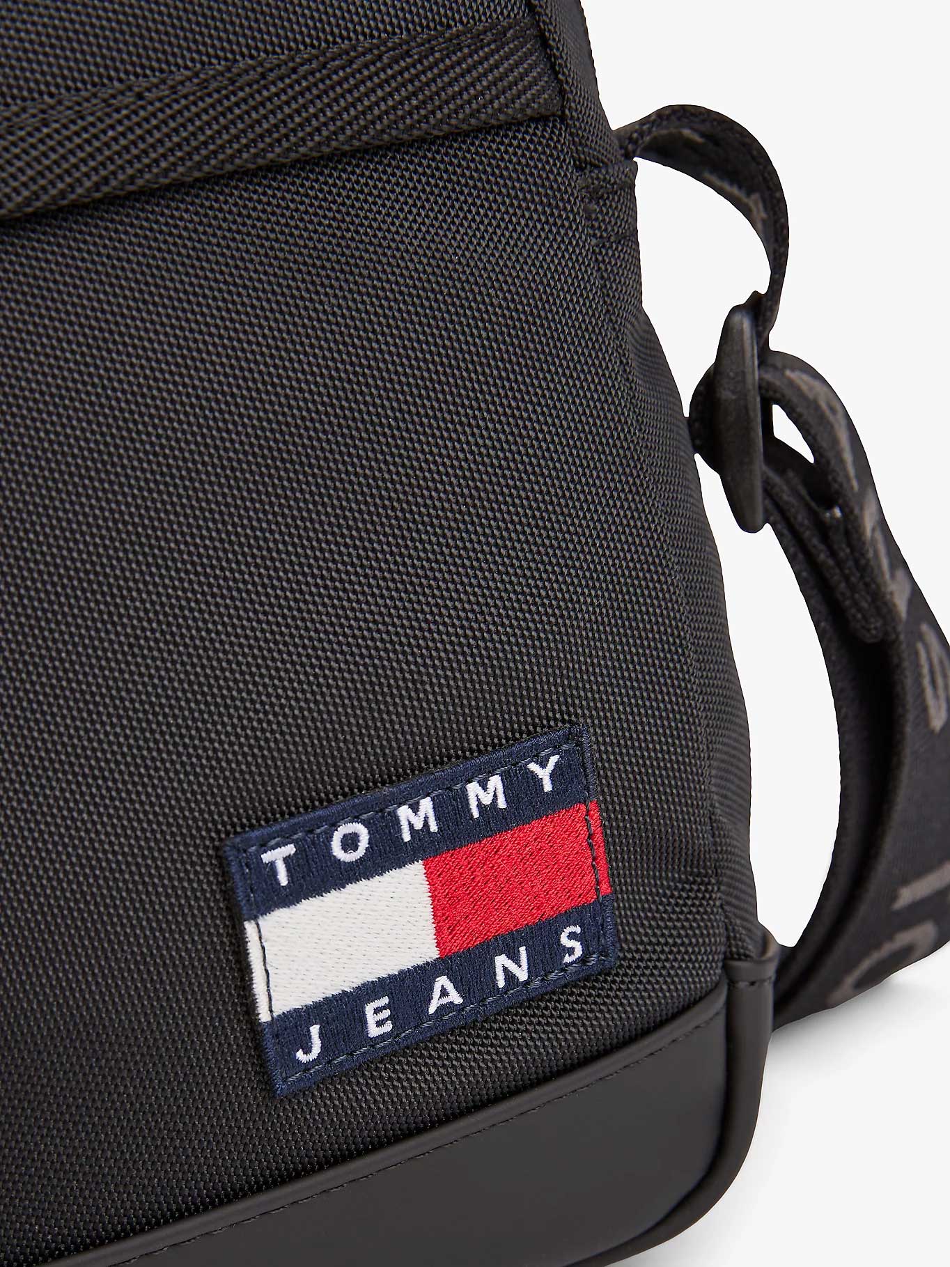 TOMMY JEANS Чанта TJM ESS DAILY REPORTER