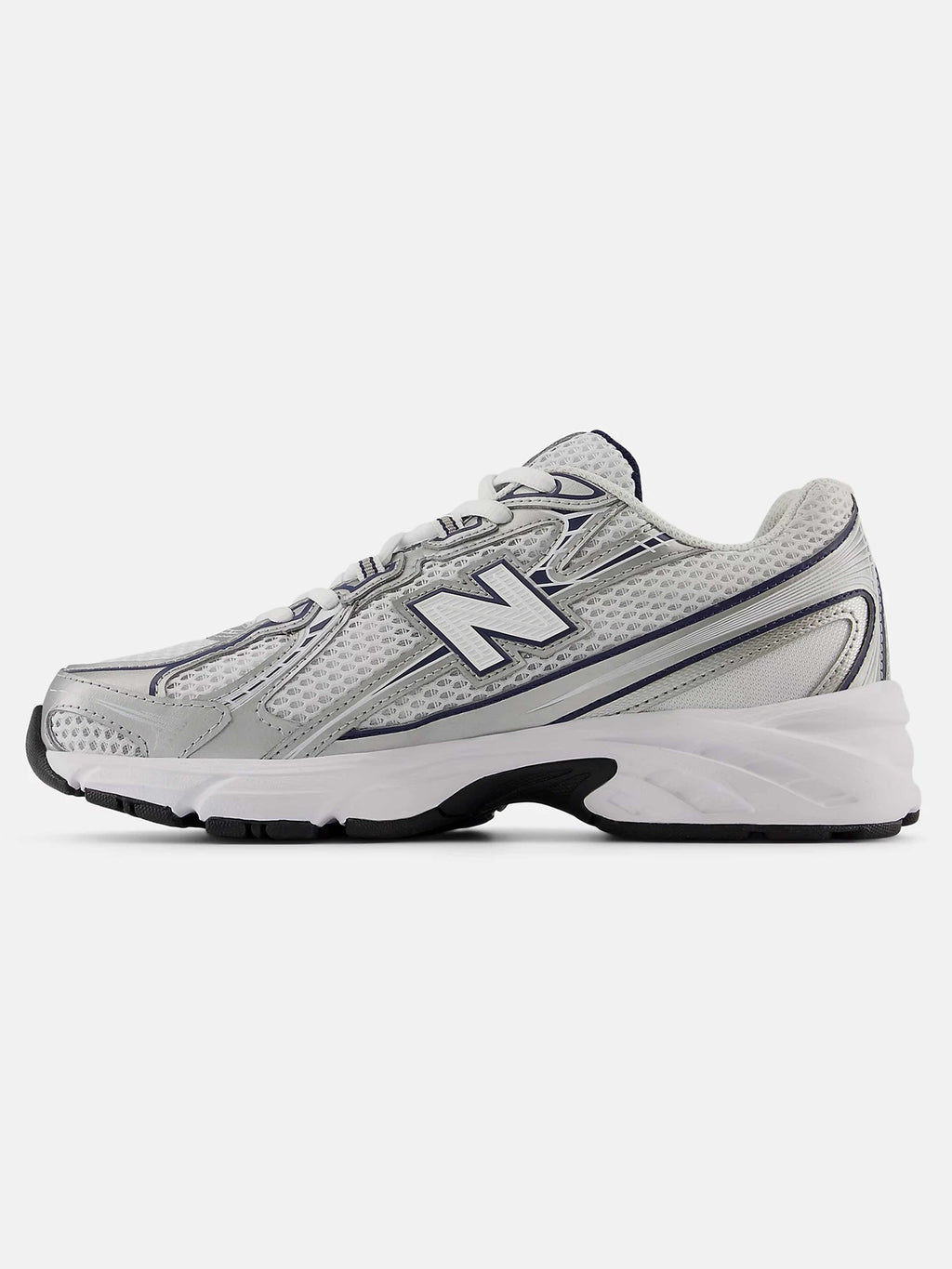 NEW BALANCE Обувки 740